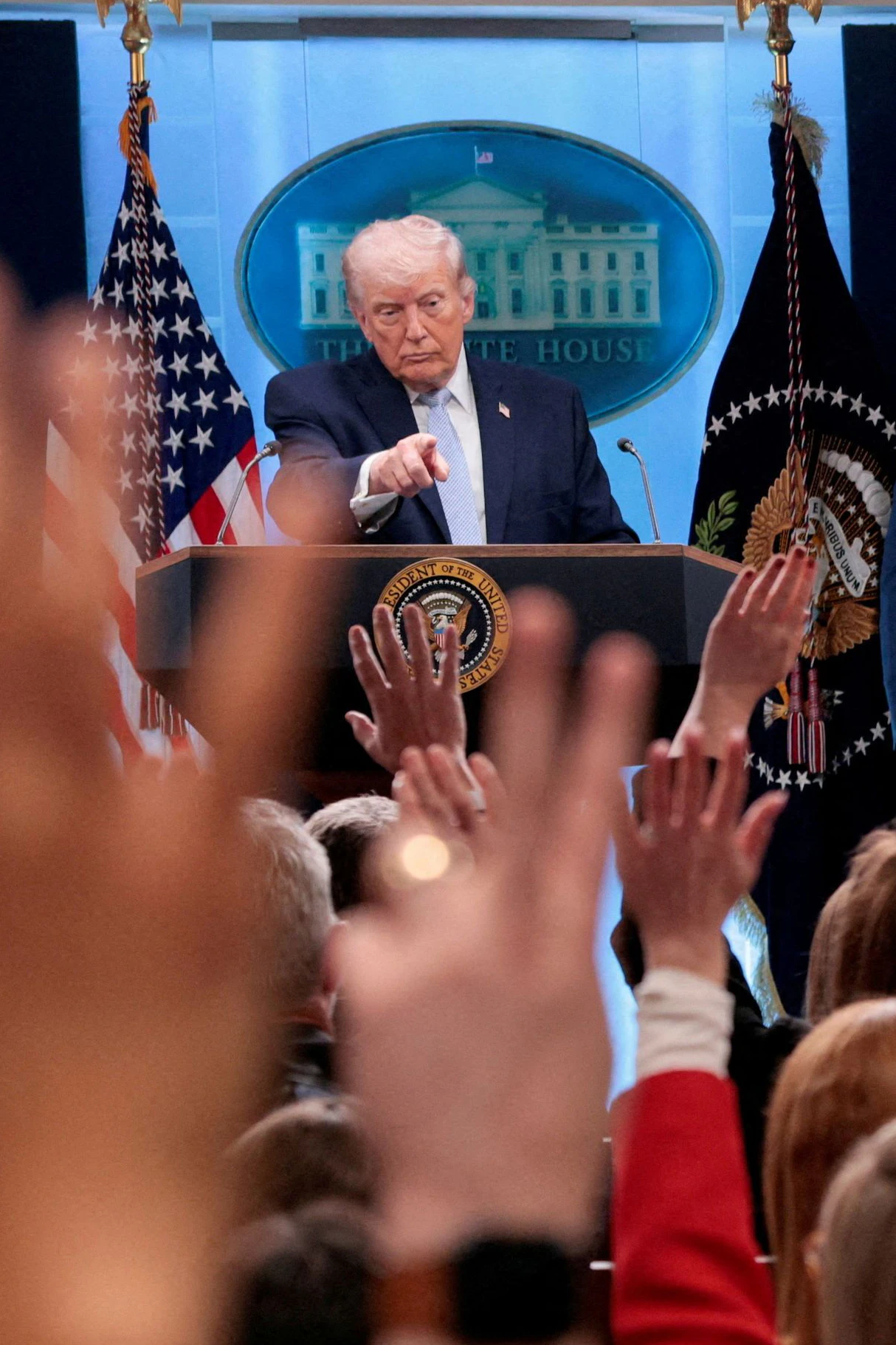 Noch am Dienstag hatte US-Präsident Donald Trump dem Iran mit der kompletten Vernichtung gedroht