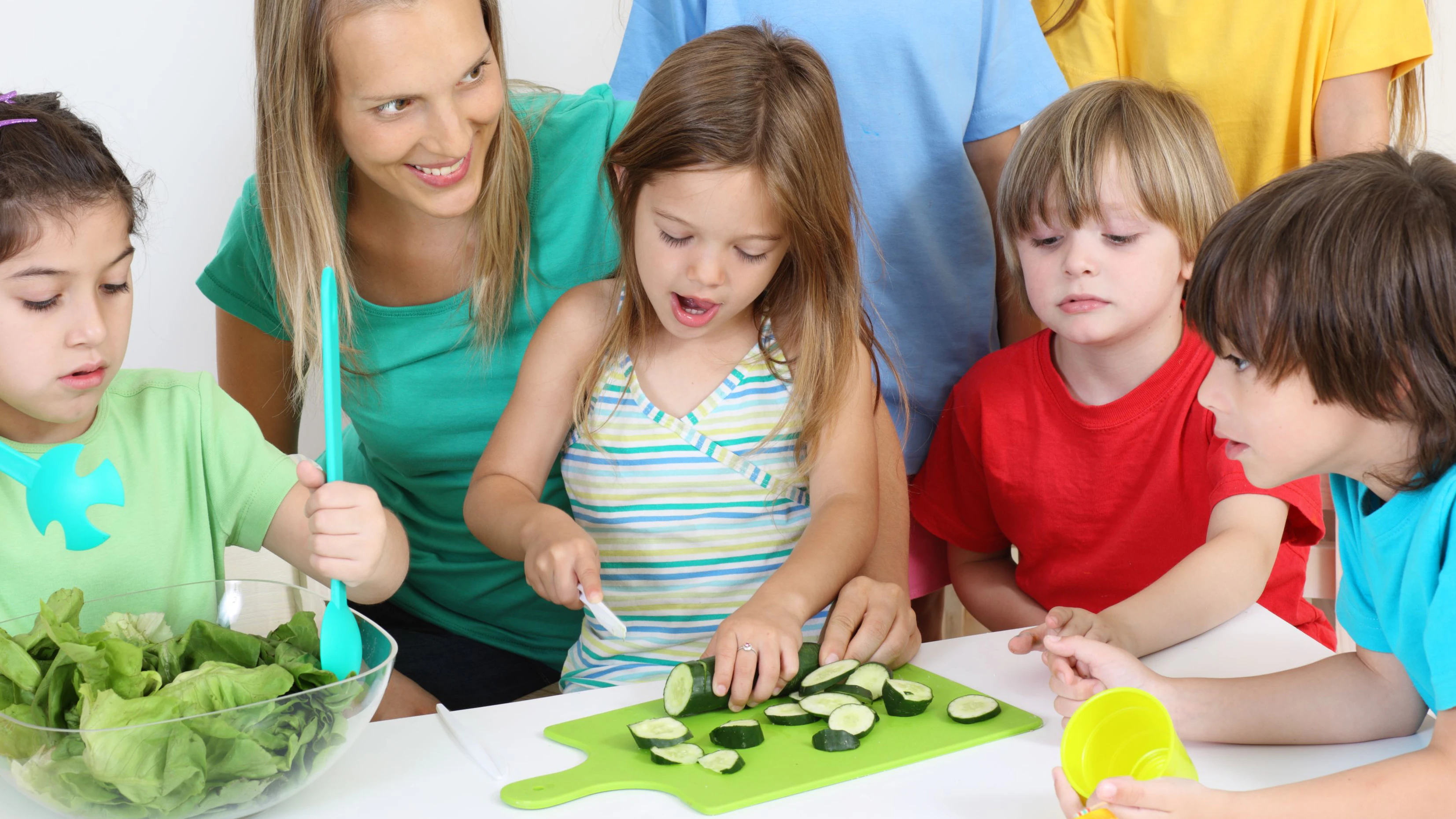 Betreuerin spricht über Gemüse-Mangel in Wiener Kindergarten.