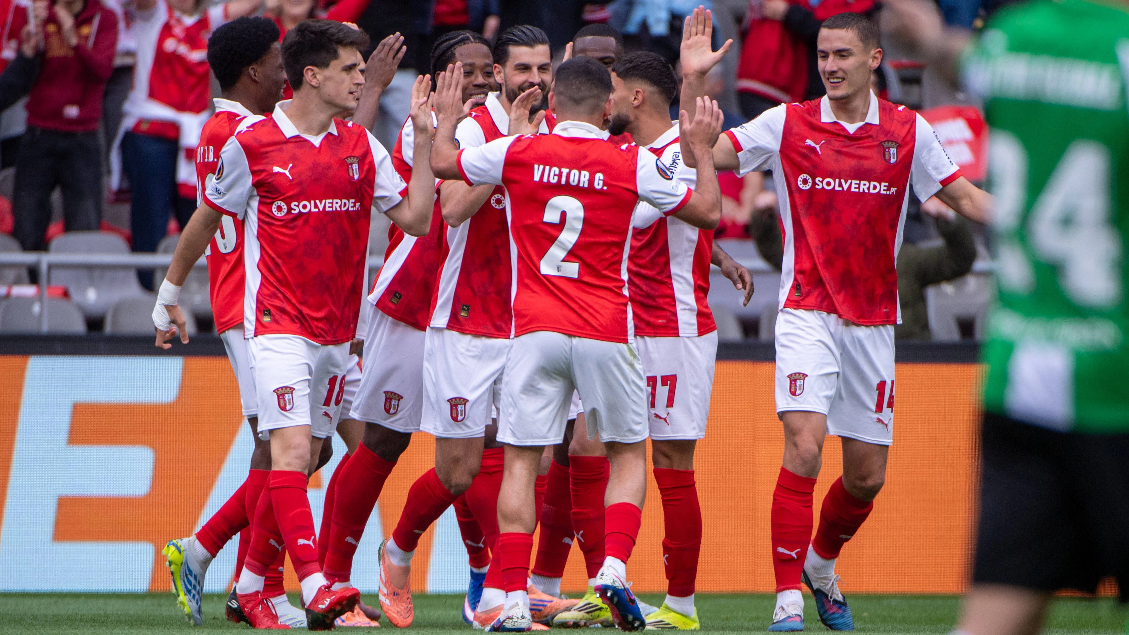 Braga bejubelt Torschütze Grillitsch