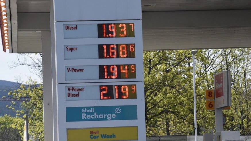 Heute.at - Tanken plötzlich viel billiger – das ist der Grund