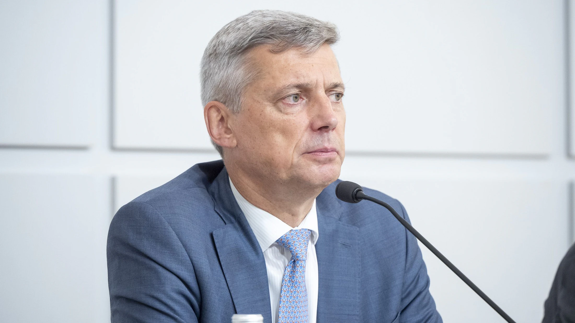 v.l. Landesgericht Feldkirch Präsidentin Angelika Prechtl-Marte, Vorsitzender der Untersuchungskommission Martin Kreutner und ehemaliger bayerischer VfGH Präsident Peter Küspert im Rahmen der Präsentation der Ergebnisse der Untersuchungskommission des BMJ anlässlich der Causa Pilnacek,, 20240715 foto: helmut graf/tageszeitung heute