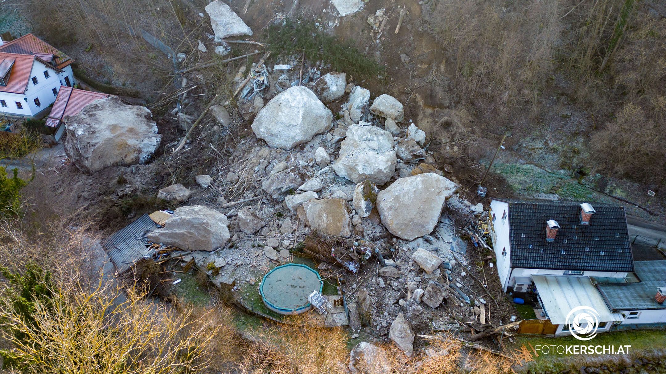 Zwei Arbeiter starben durch den Felssturz.