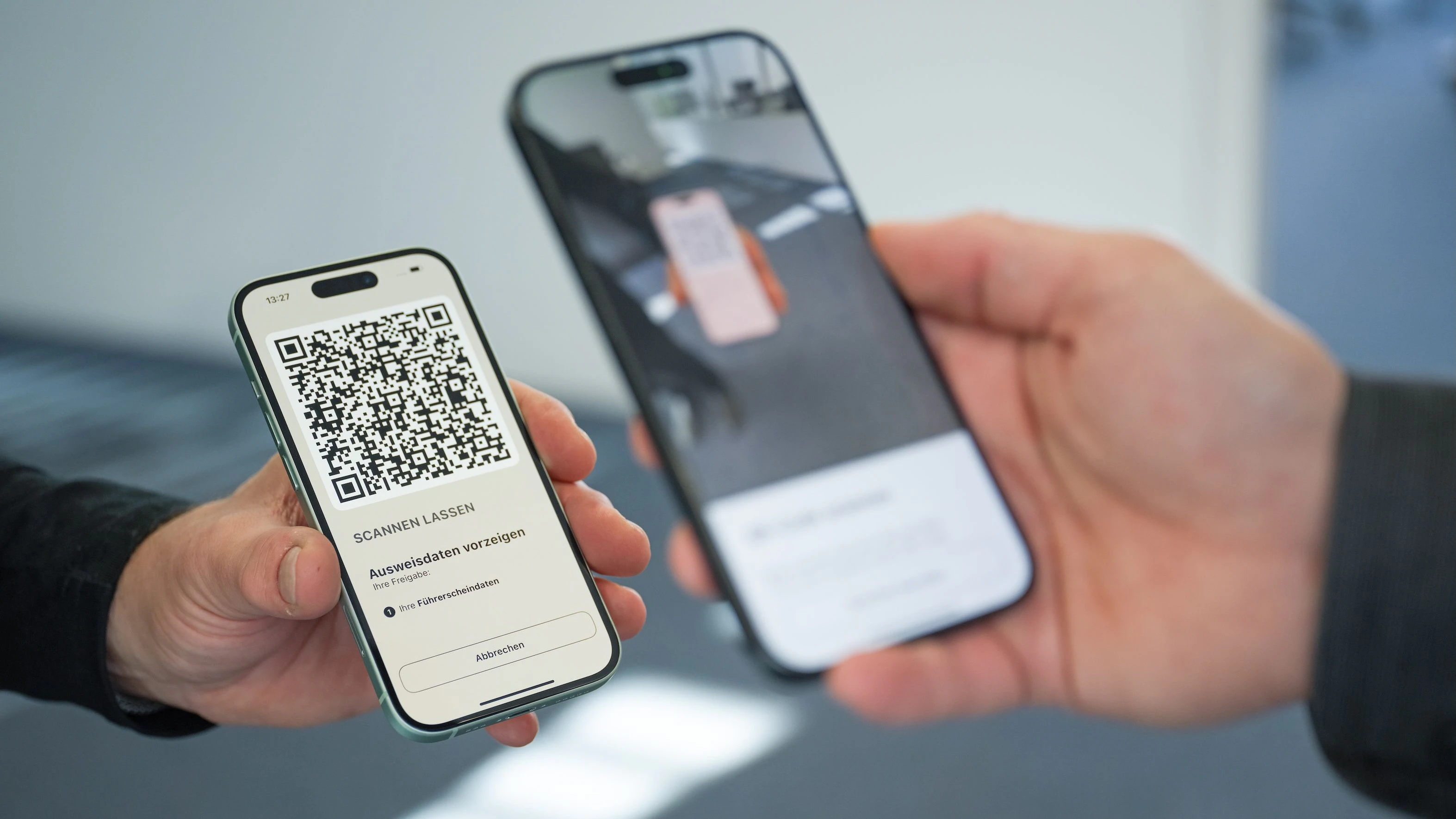 Nach dem Führerschein wird auch der Studierendenausweis digital.