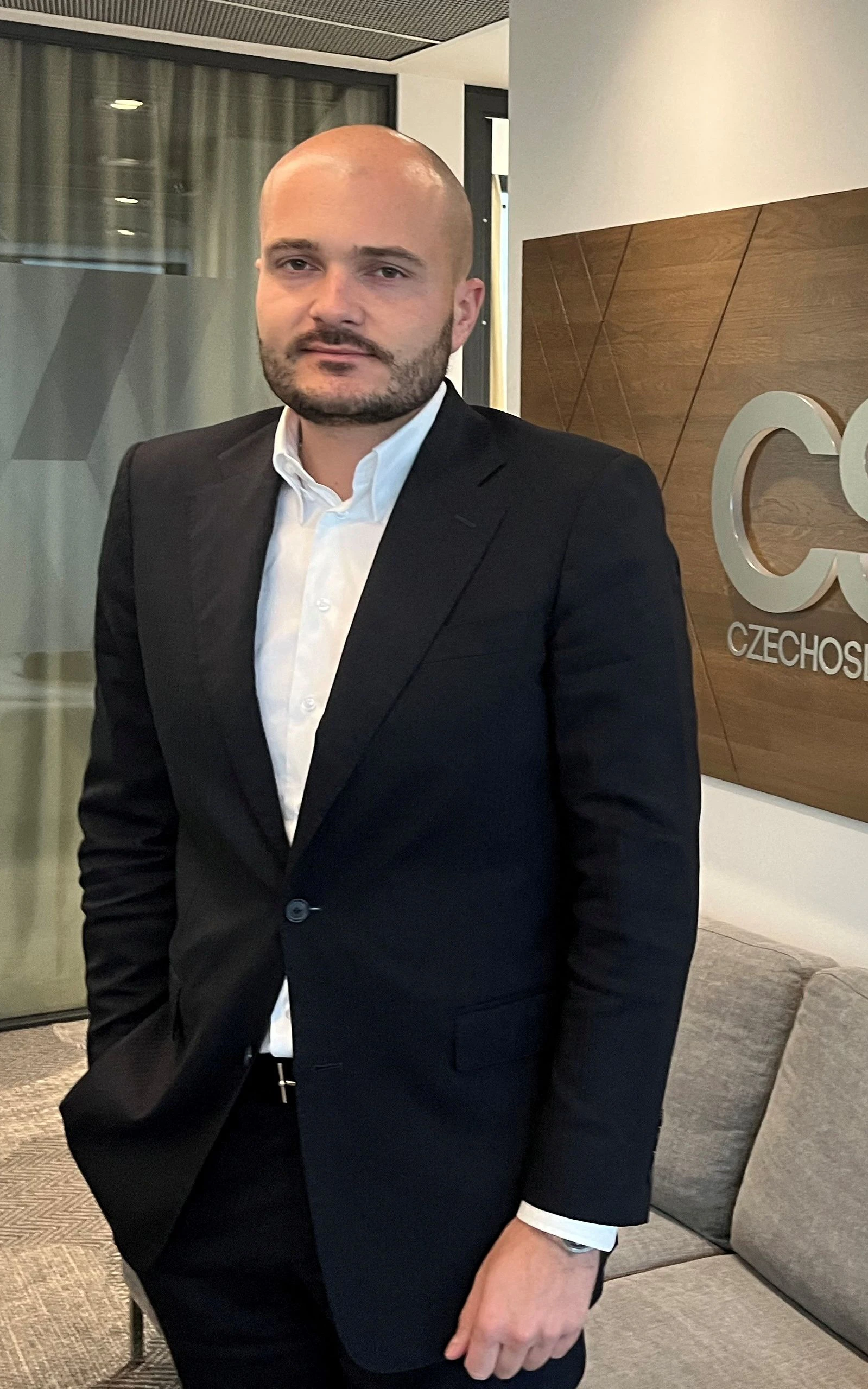 Superreich dank Krieg, nun kaufte 33-Jähriger in Österreich ein