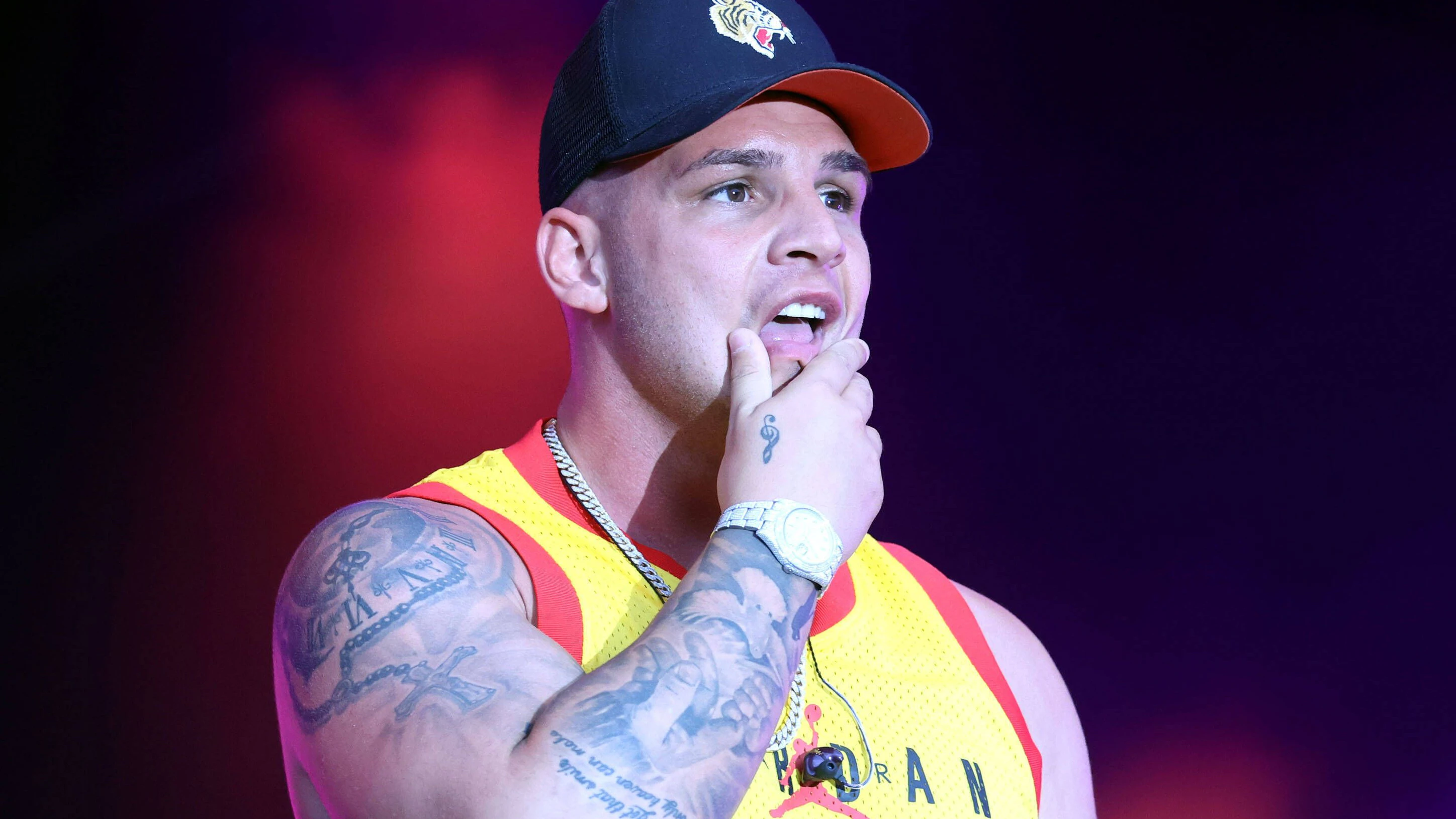 Pietro Lombardis Tattoo hat sich durch einen Sonnenbrand verändert.