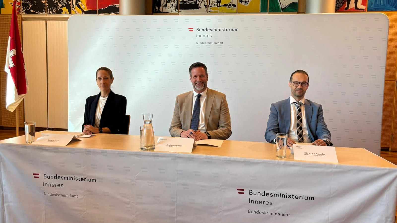 Nina Bussek, Andreas Holzer und Christian Ackerler beim Hintergrundgespräch.