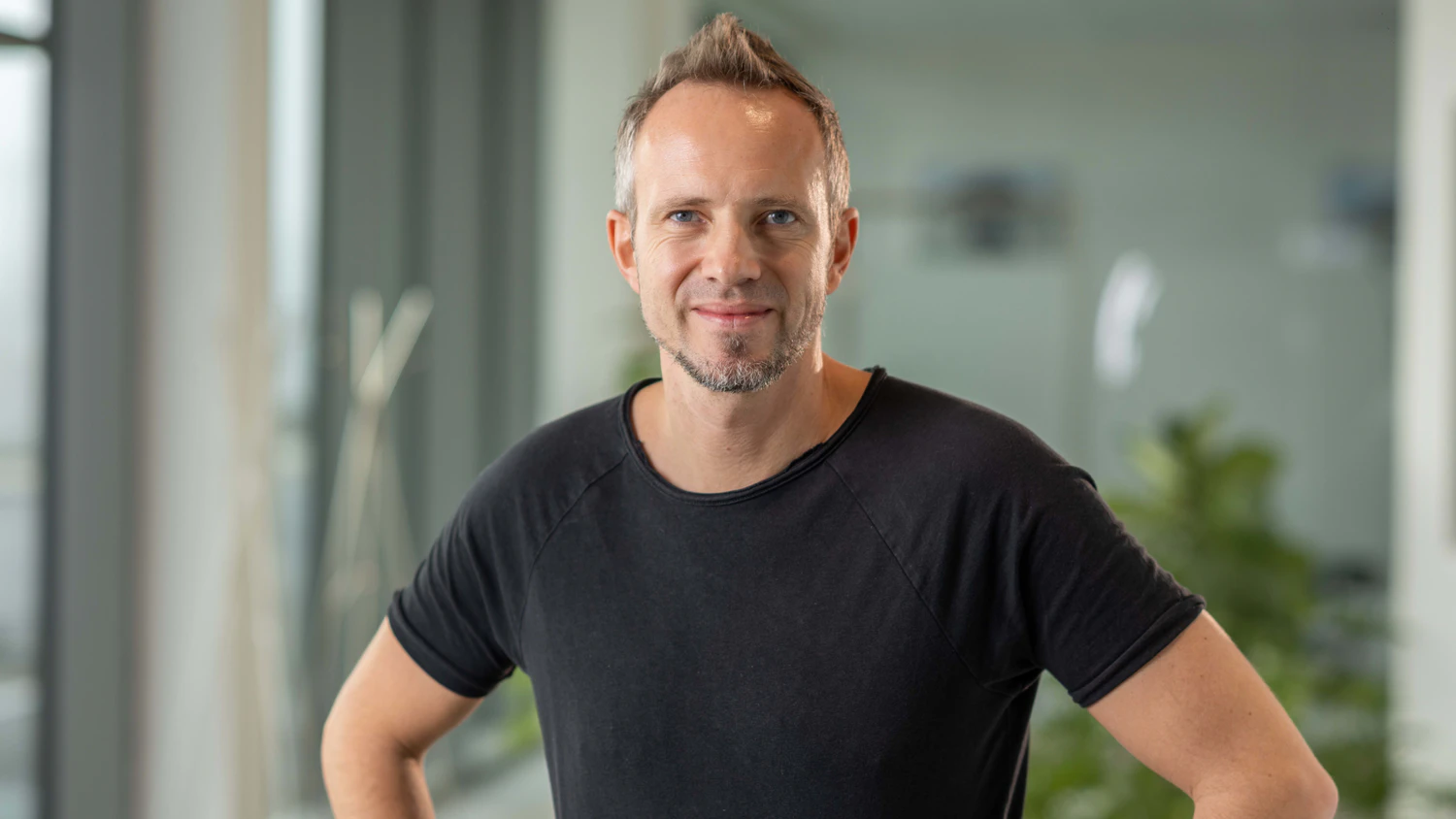 "Viele wollen nicht Zahlen analysieren - sie wollen einfach wissen, ob es ihrem Hund gut geht", sagt Tractive-Gründer Michael Hurnaus. Genau das soll der neue Tracker leisten.