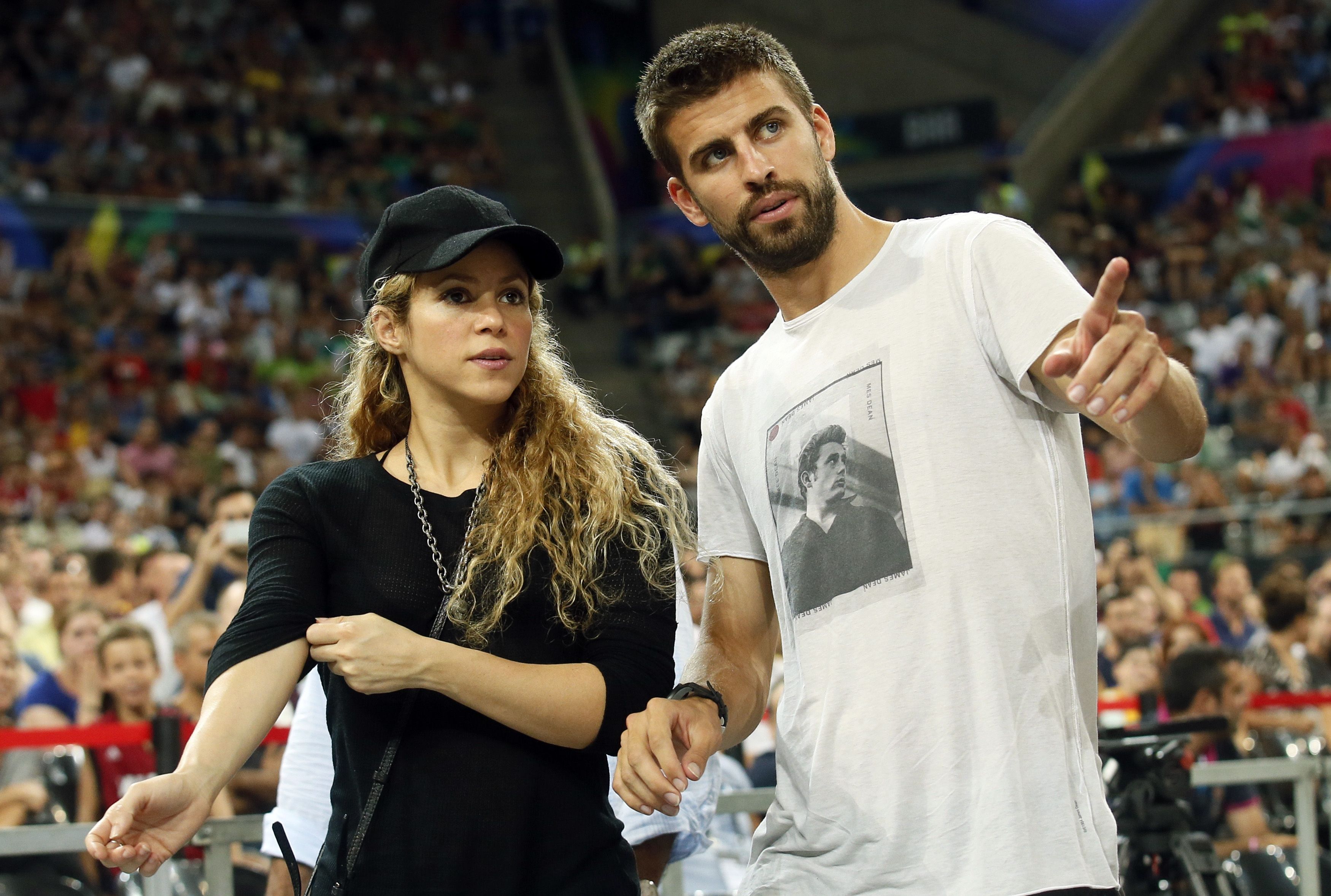 Ex-Fußballstar Gerard Piqué hat Shakira betrogen.