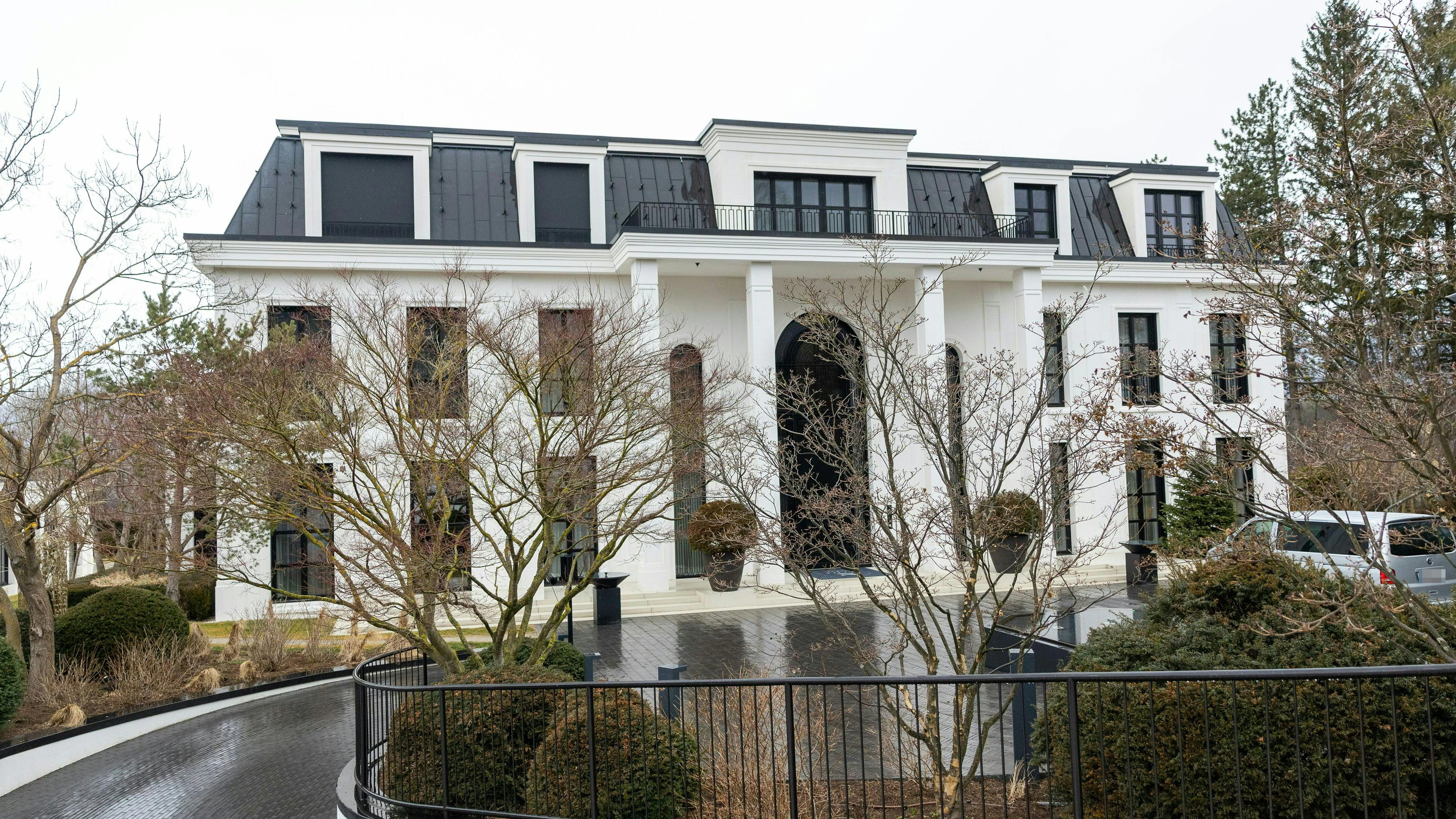 Die Villa von René Benko soll verkauft werden.