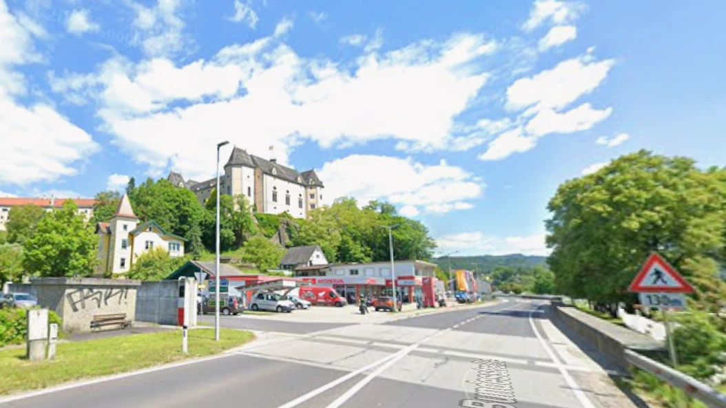 Der 19-Jährige raste mit bis zu 130 km/h durchs Stadtgebiet von Grein.