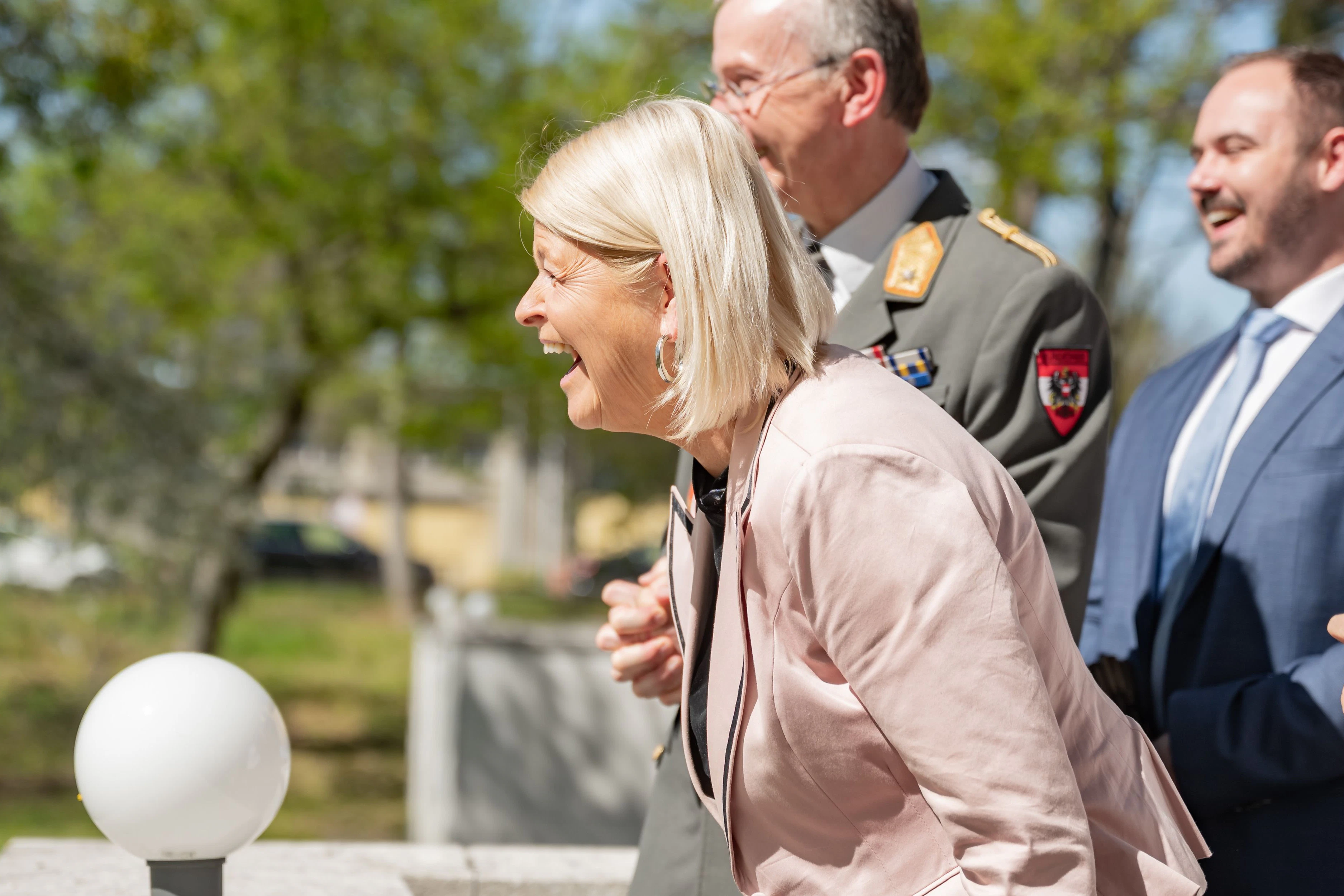 Ihr kommt's nie drauf, wem die heuer den Preis Pro Defensione“ für die Landesverteidigung gegeben haben – mir!