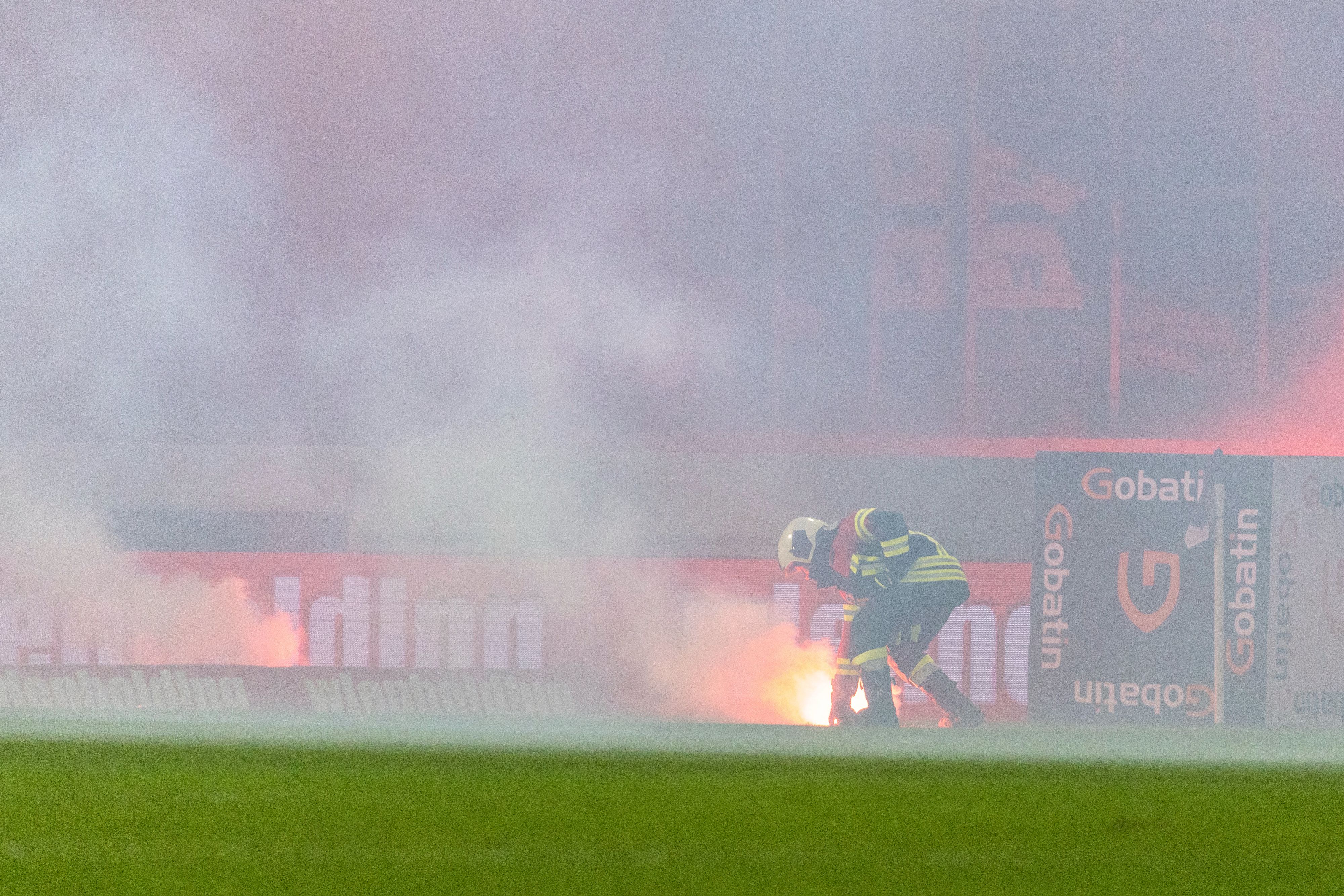 Beim letzten Derby kam es zu Ausschreitungen seitens der Rapid-Fans.