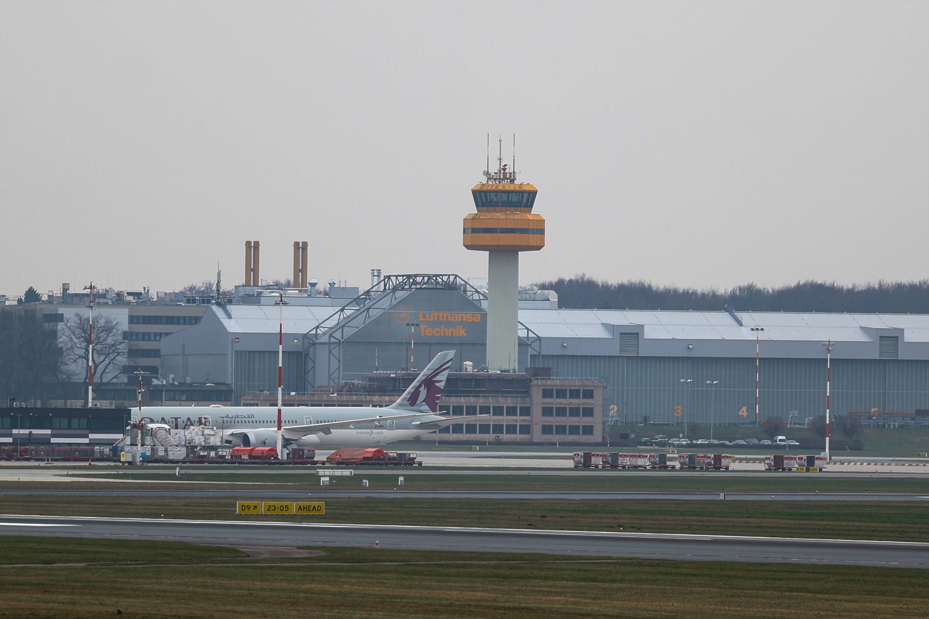 Auf dem Hamburger Flughafen musste ein Flieger notlanden. (Symbolbild)