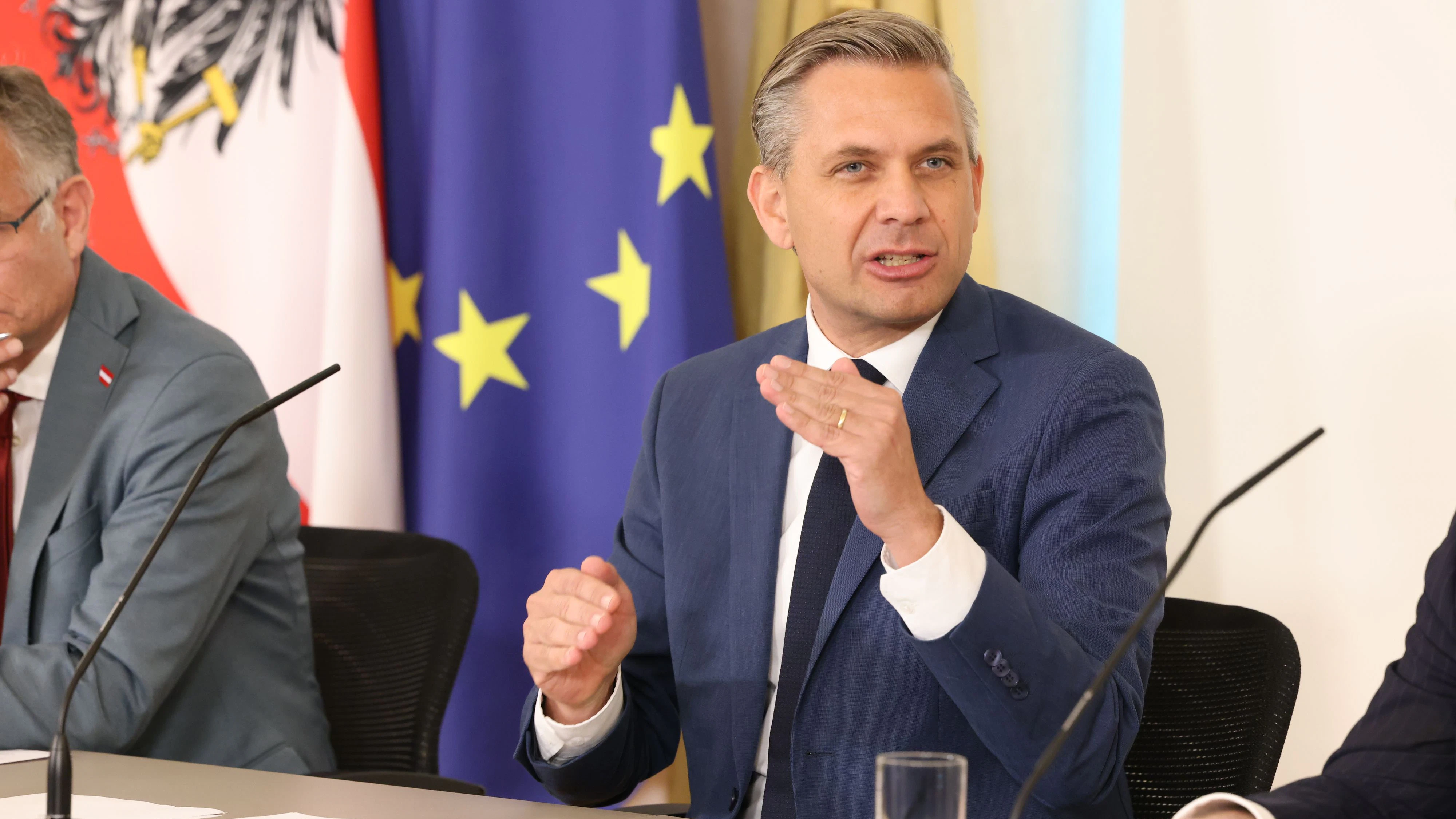 Wolfgang Hattmannsdorfer: "Mit dem neuen Spritpreis-Service wird der Preisvergleich einfacher als je zuvor."