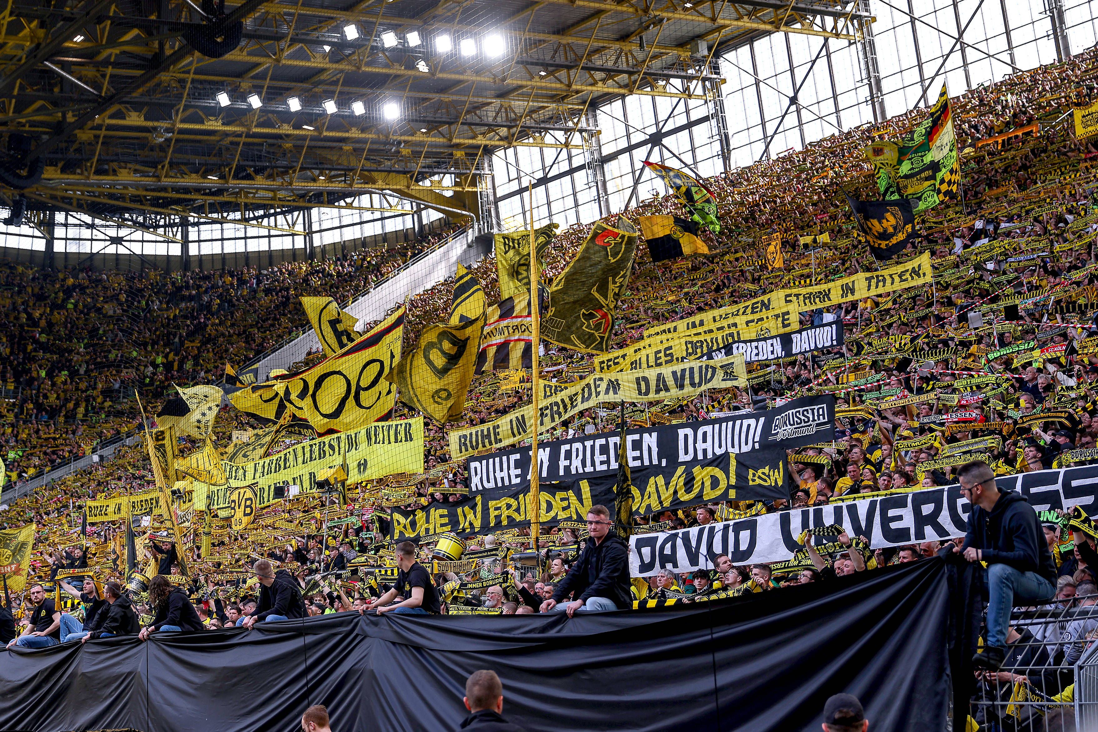 Die Fans im Signal Iduna Park blieben in der zweiten Halbzeit stumm. 