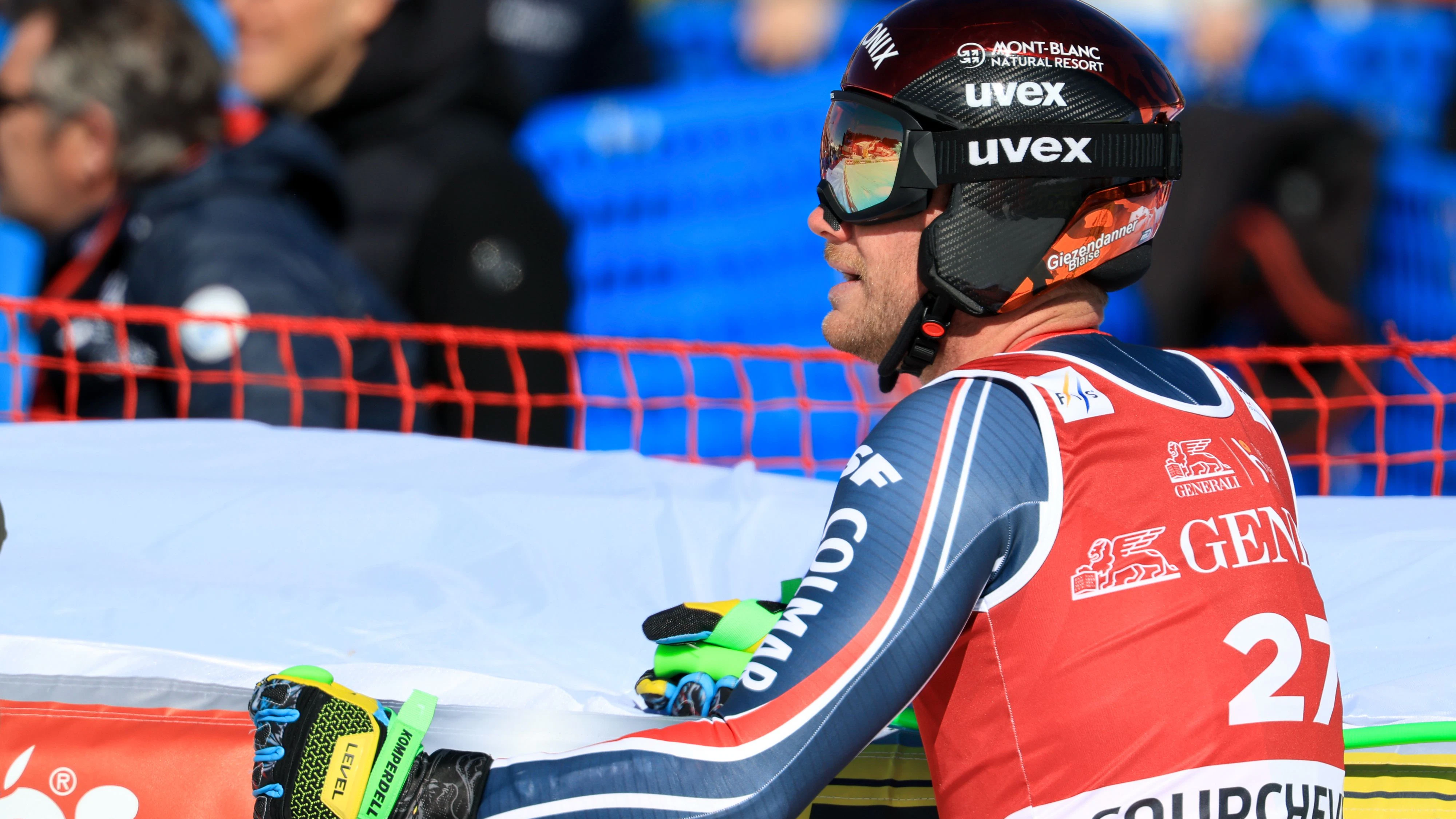 Heute.at - Ski-Ass fuhr ganze Saison mit komplett kaputtem Knie