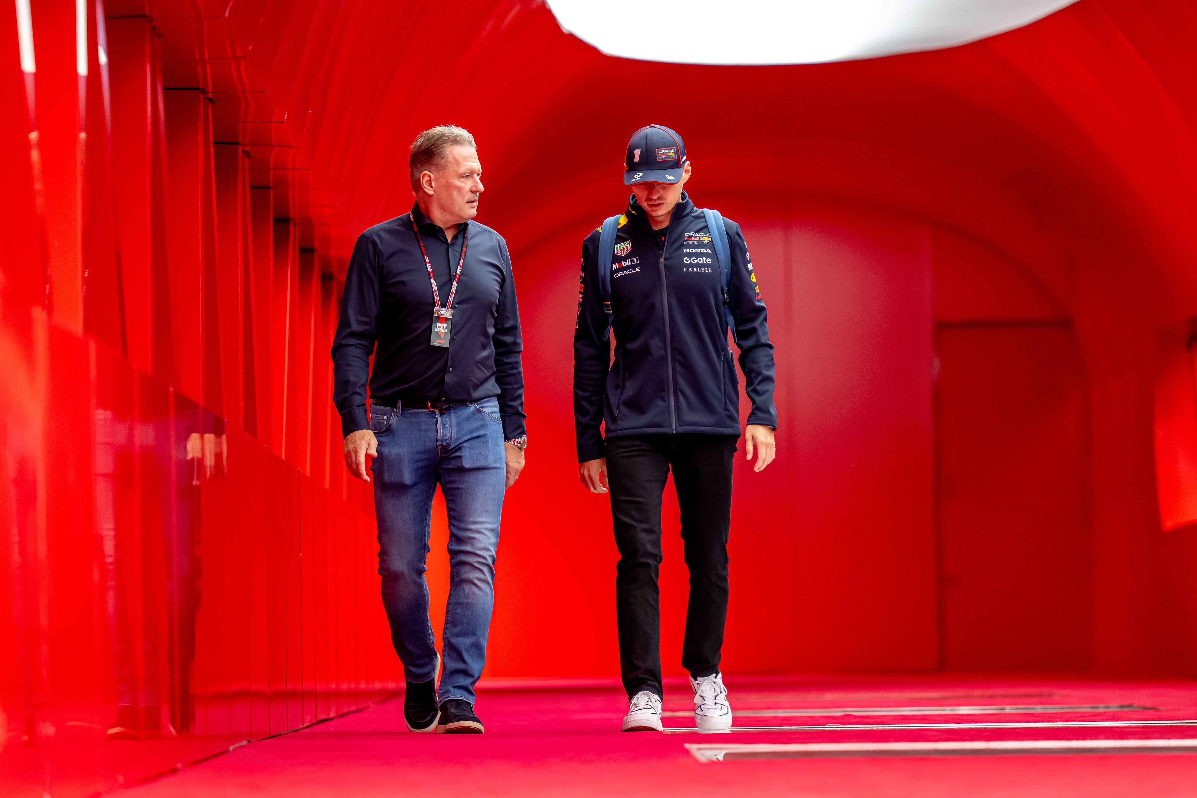 Jos Verstappen und Formel-1-Star Max Verstappen. 