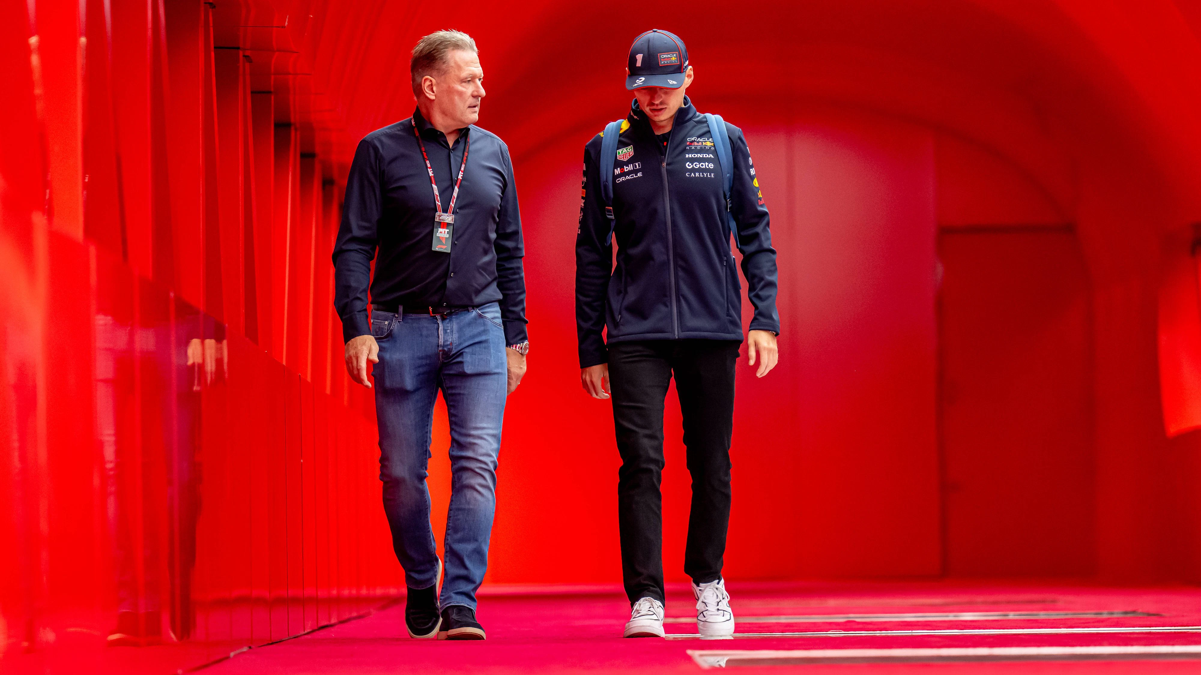 Jos Verstappen und Formel-1-Star Max Verstappen. 