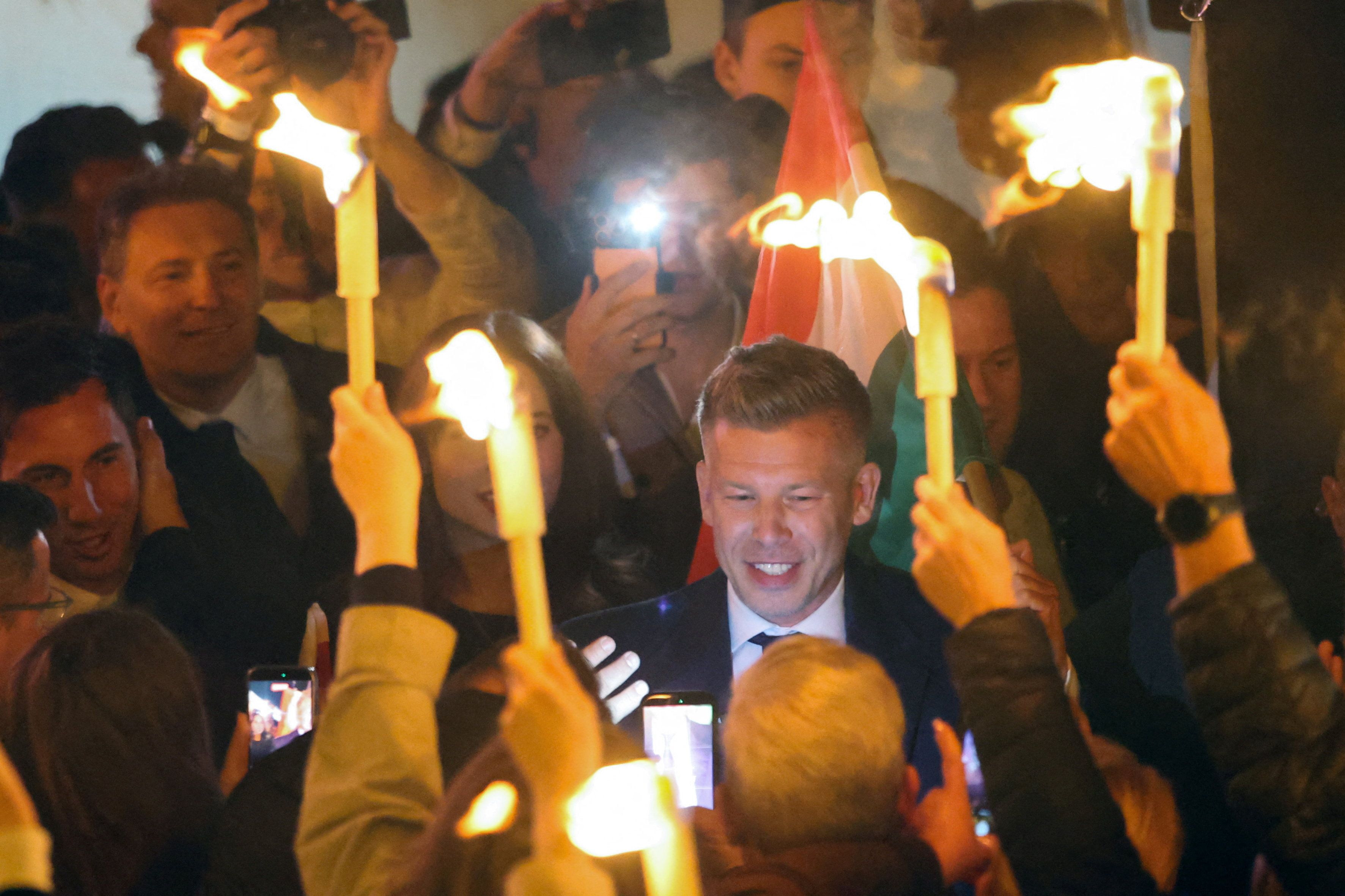 Heute.at - Liebe hat gegen Hass gesiegt: So wurde Orbán gestürzt