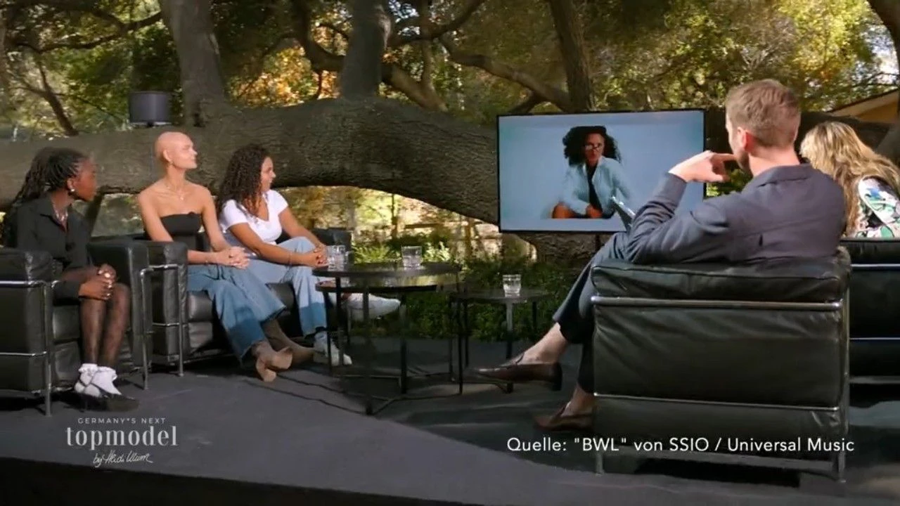 Diese Szene wurde Daphne gezeigt.