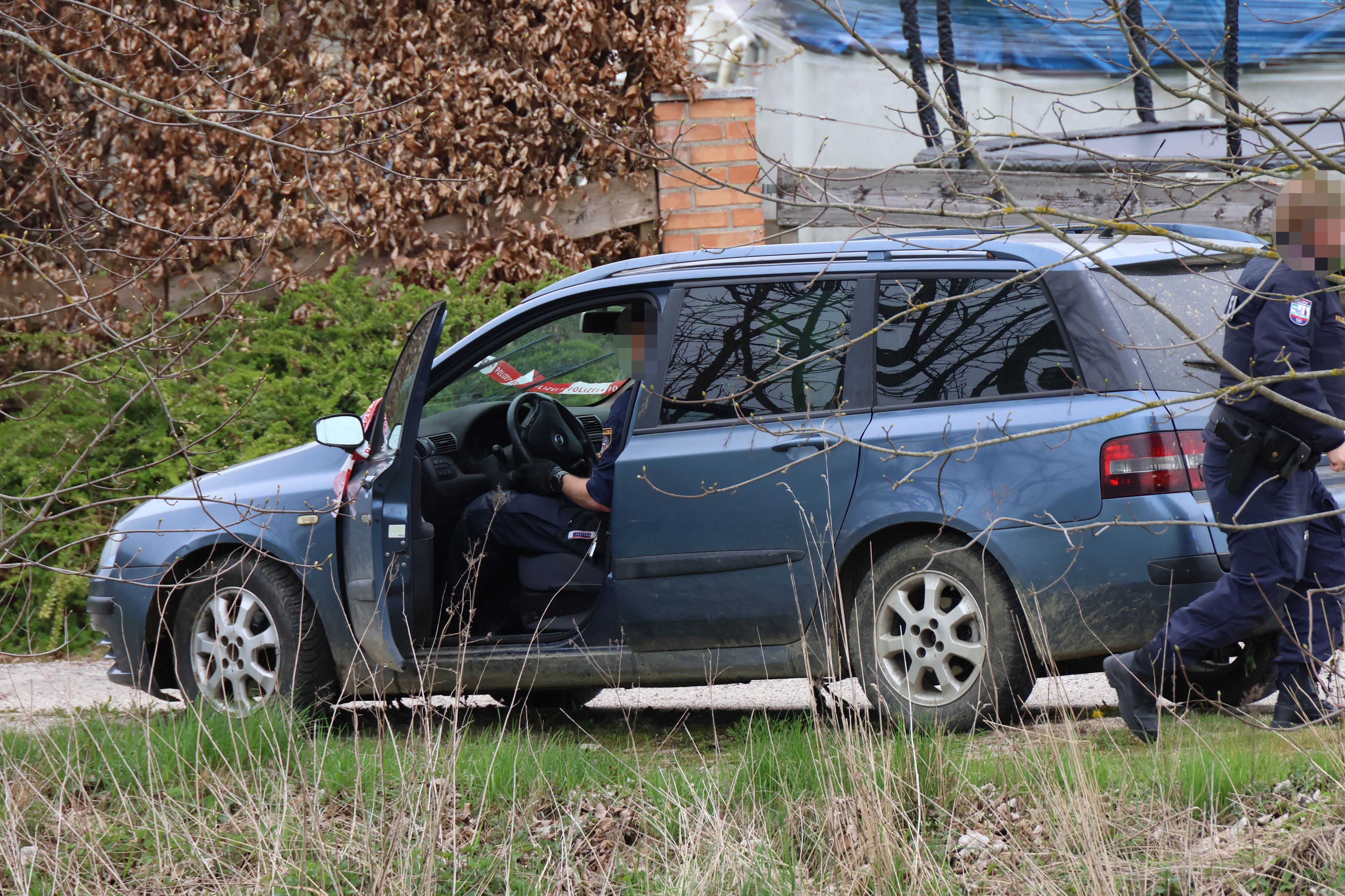 In Oberösterreich lieferte sich ein Lenker eine Verfolgungsjagd mit der Polizei.