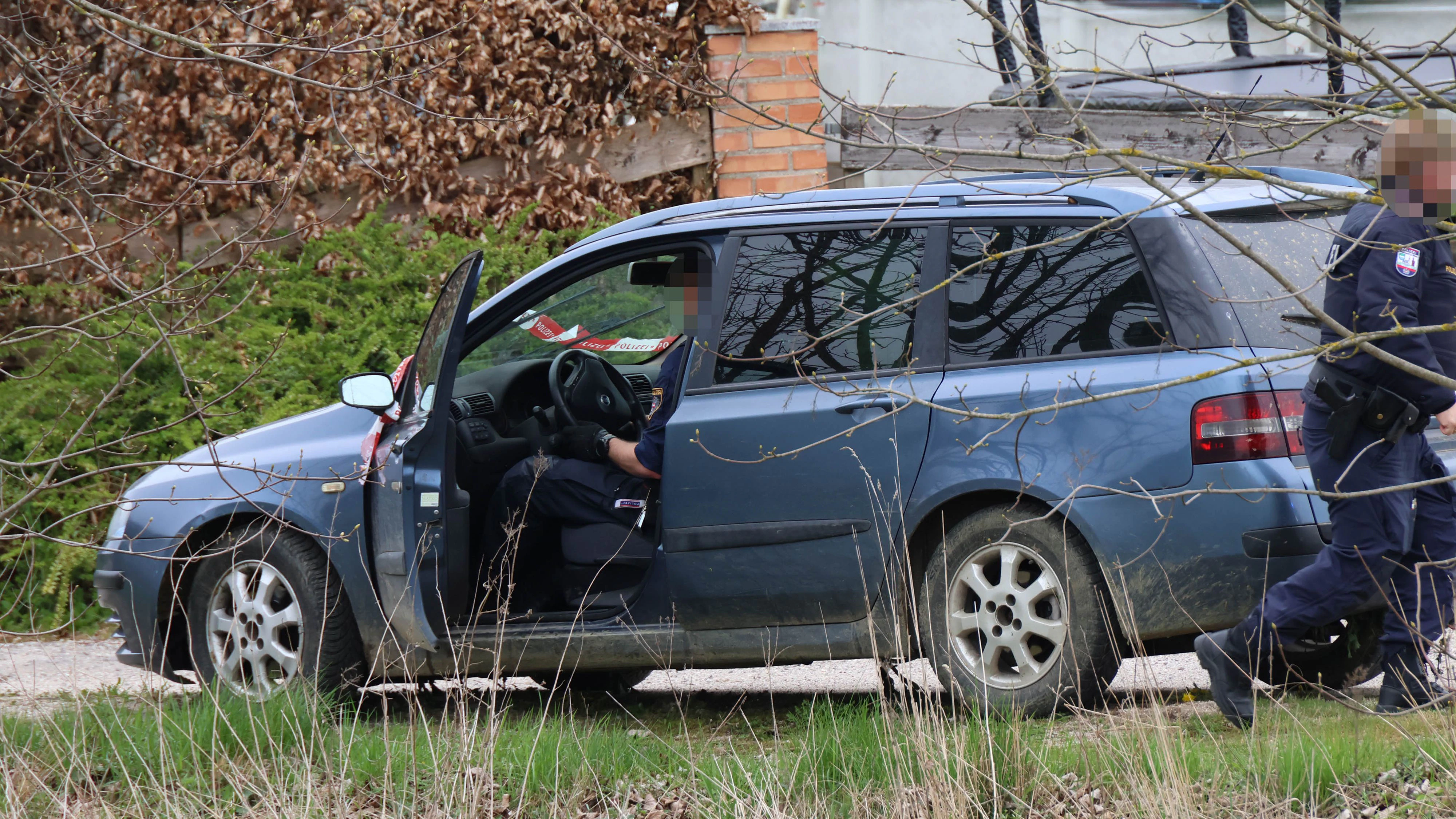 Heute.at - 79-Jähriger wollte Polizistin mit Auto überfahren