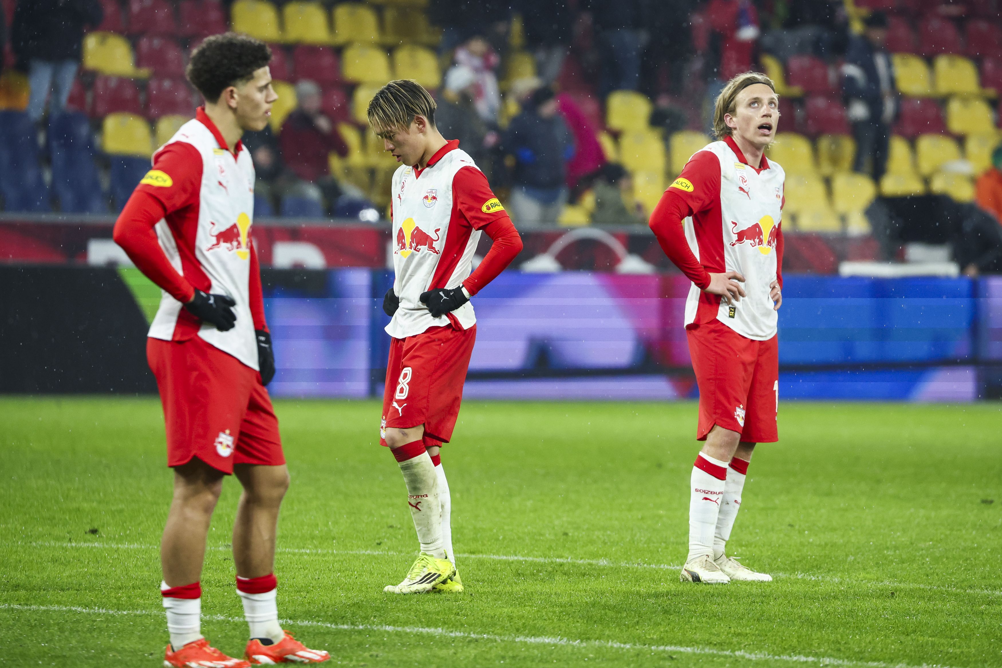 Clement Bischoff (l.) steht bei Salzburg auf dem Abstellgleis.