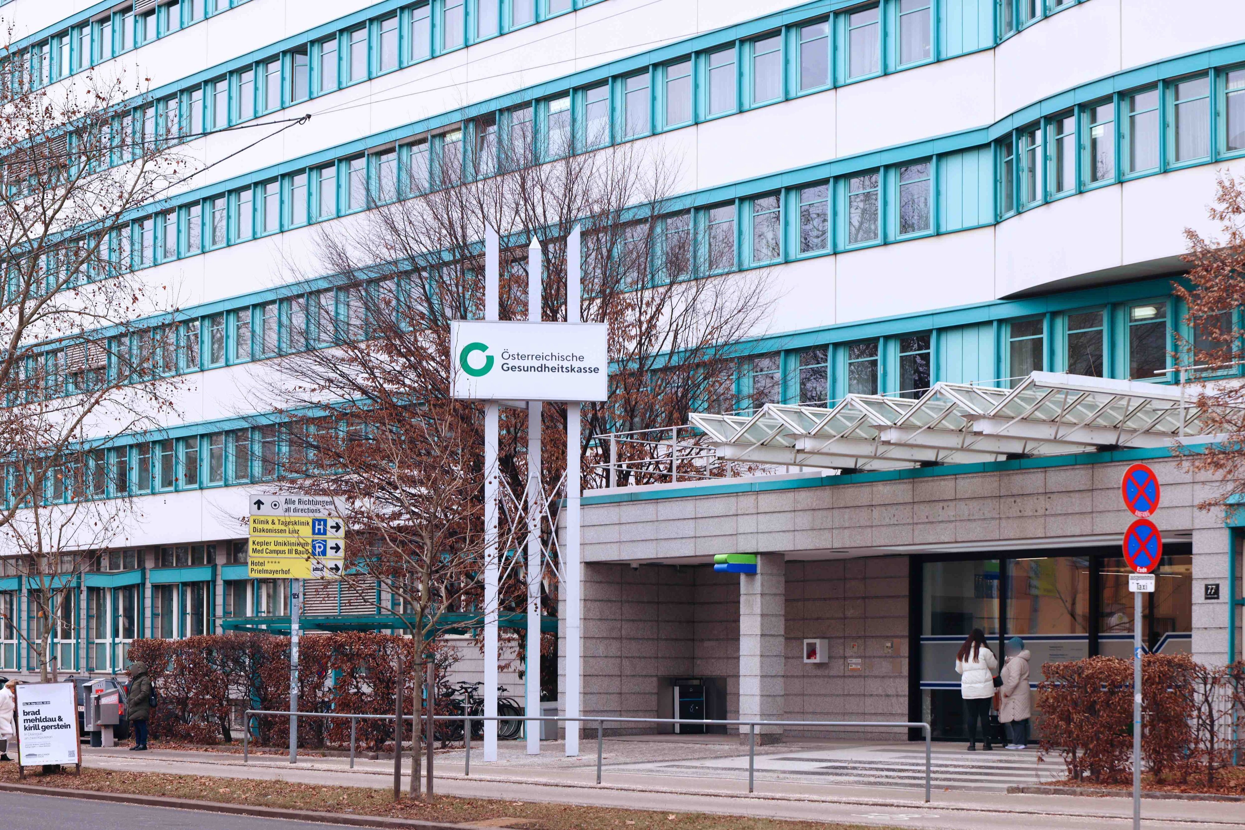 Laut Österreichischer Gesundheitskasse (ÖGK) sei eine entsprechende Mitteilung zeitgerecht mit der Post verschickt worden.