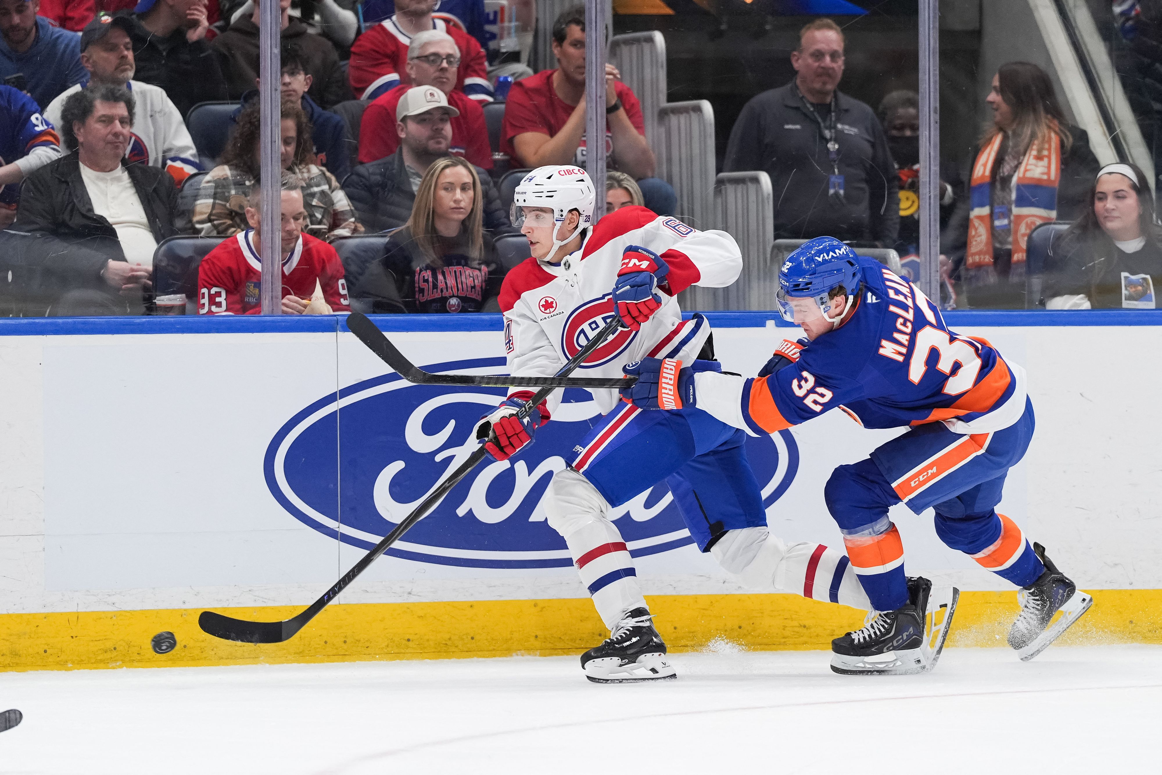 David Reinbacher beim Debüt für Montreal