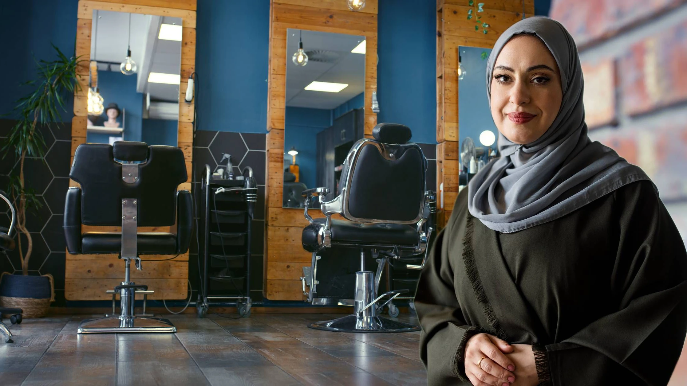 Friseurin verweigert Hijab-Trägerin Haarschnitt