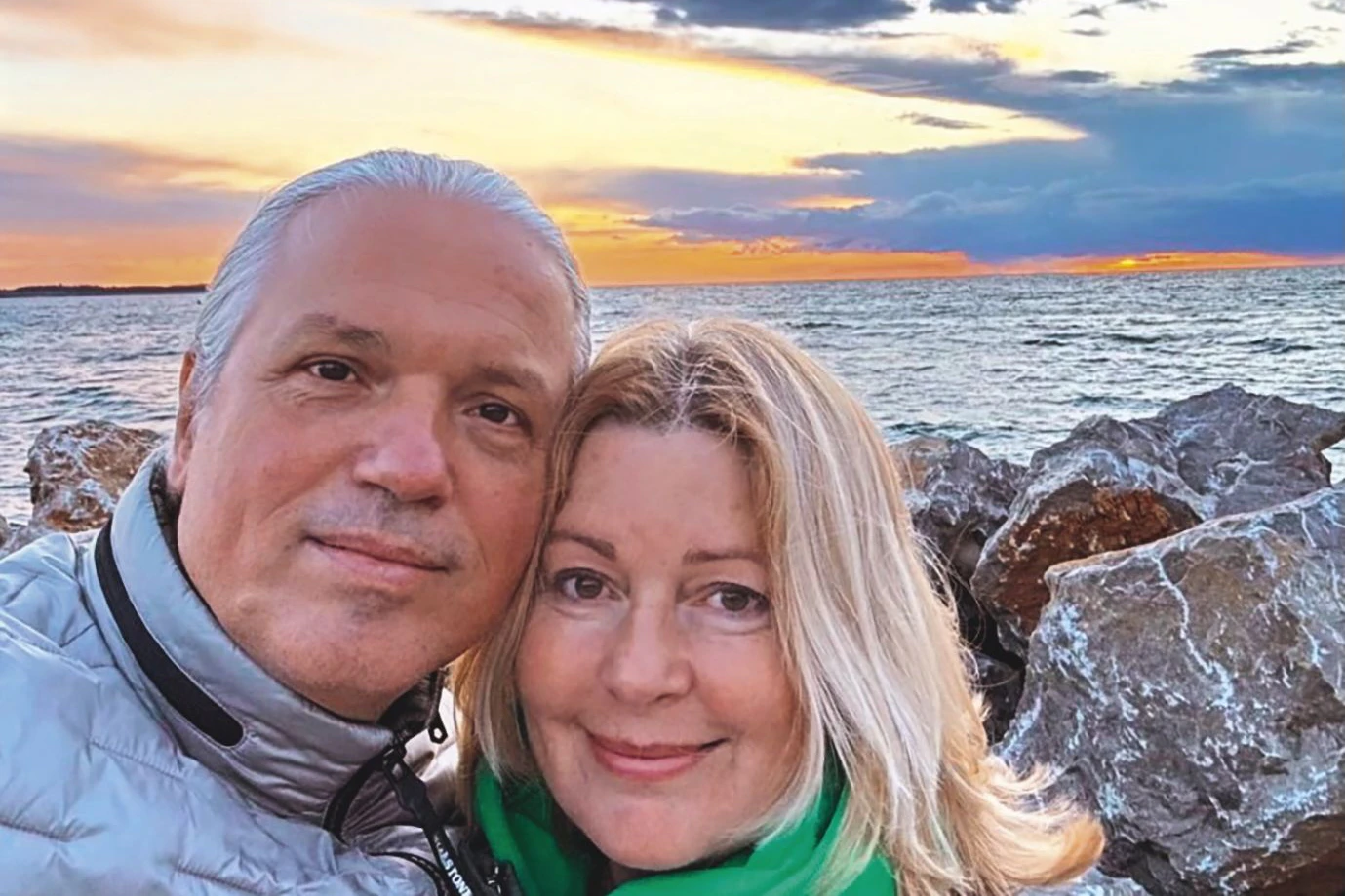 … und mit Ehemann Milos heute