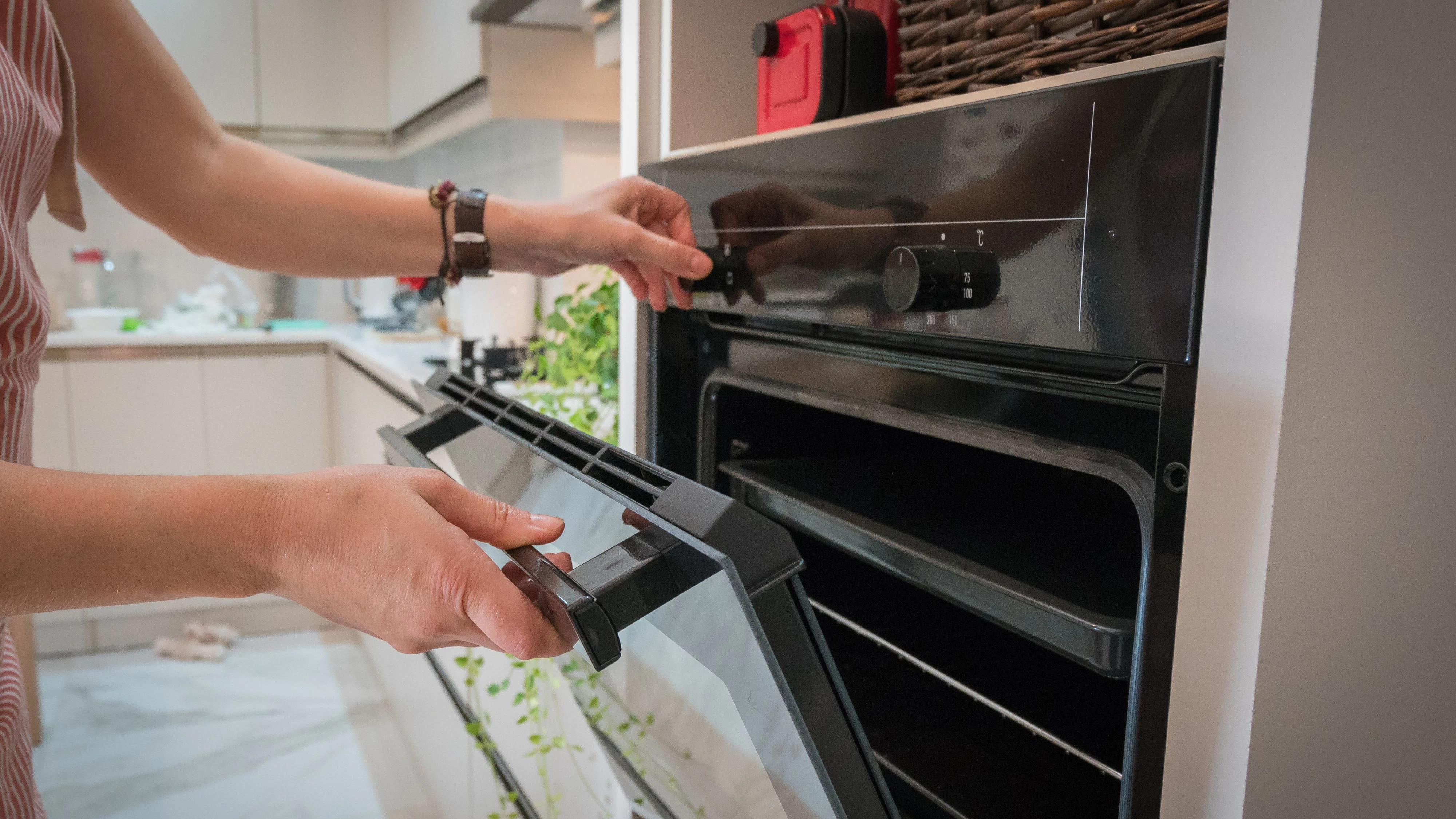 Heute.at - Küche im Check: Diese 5 Fehler kosten dich täglich Geld
