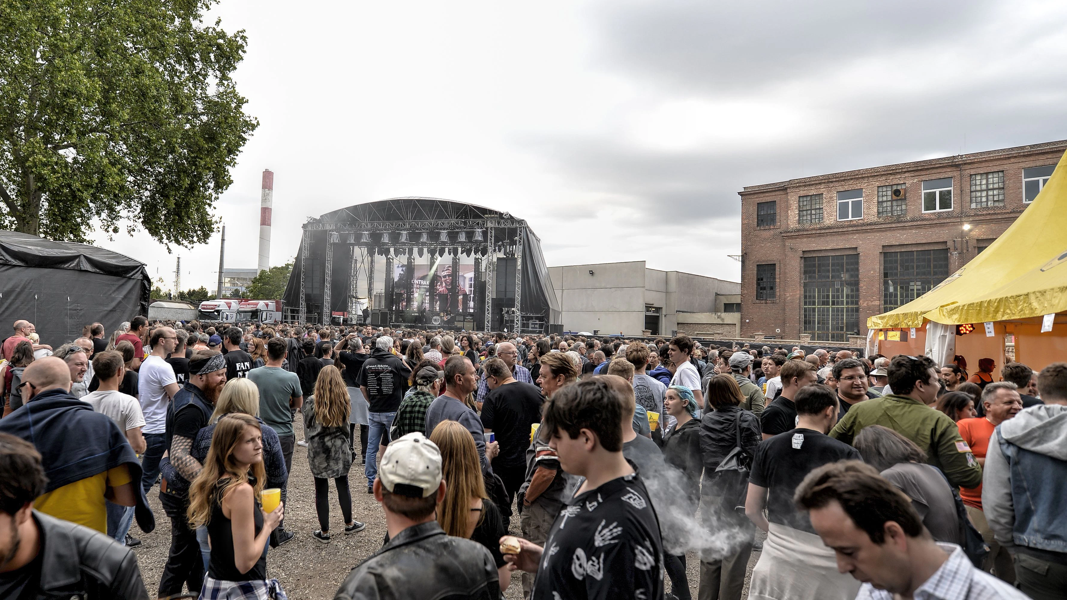 ABD0154_20190709 - WIEN - ÖSTERREICH: Das Veranstaltungsgelände METAstadt aufgenommen am Dienstag, 9. Juli 2019, im Rahmen eines Konzerts der US-amerikanischen Classic-Rock-Band Greta Van Fleet in Wien. - FOTO: APA/HERBERT NEUBAUER