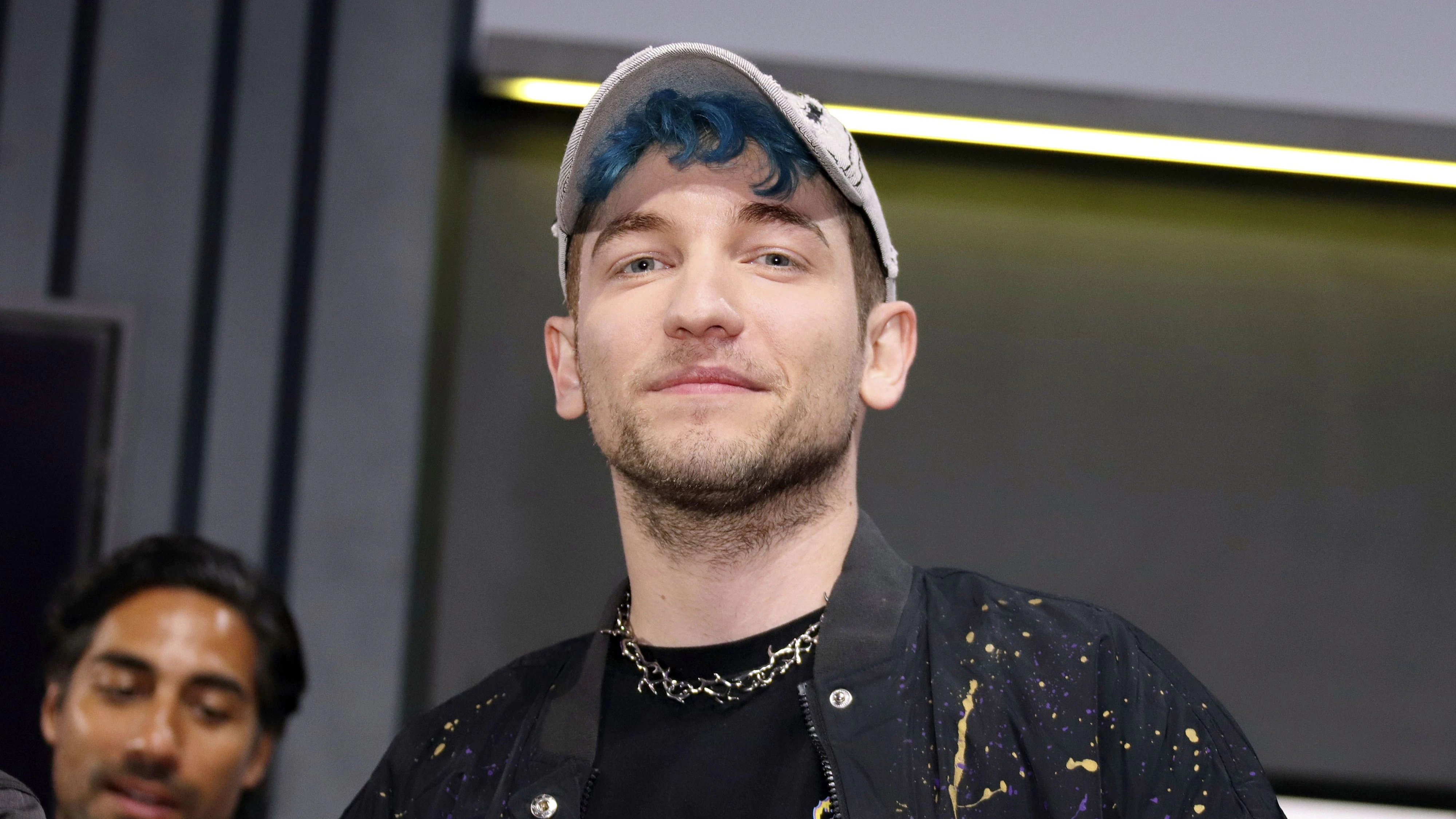 Rezo trauert um seinen Großvater.