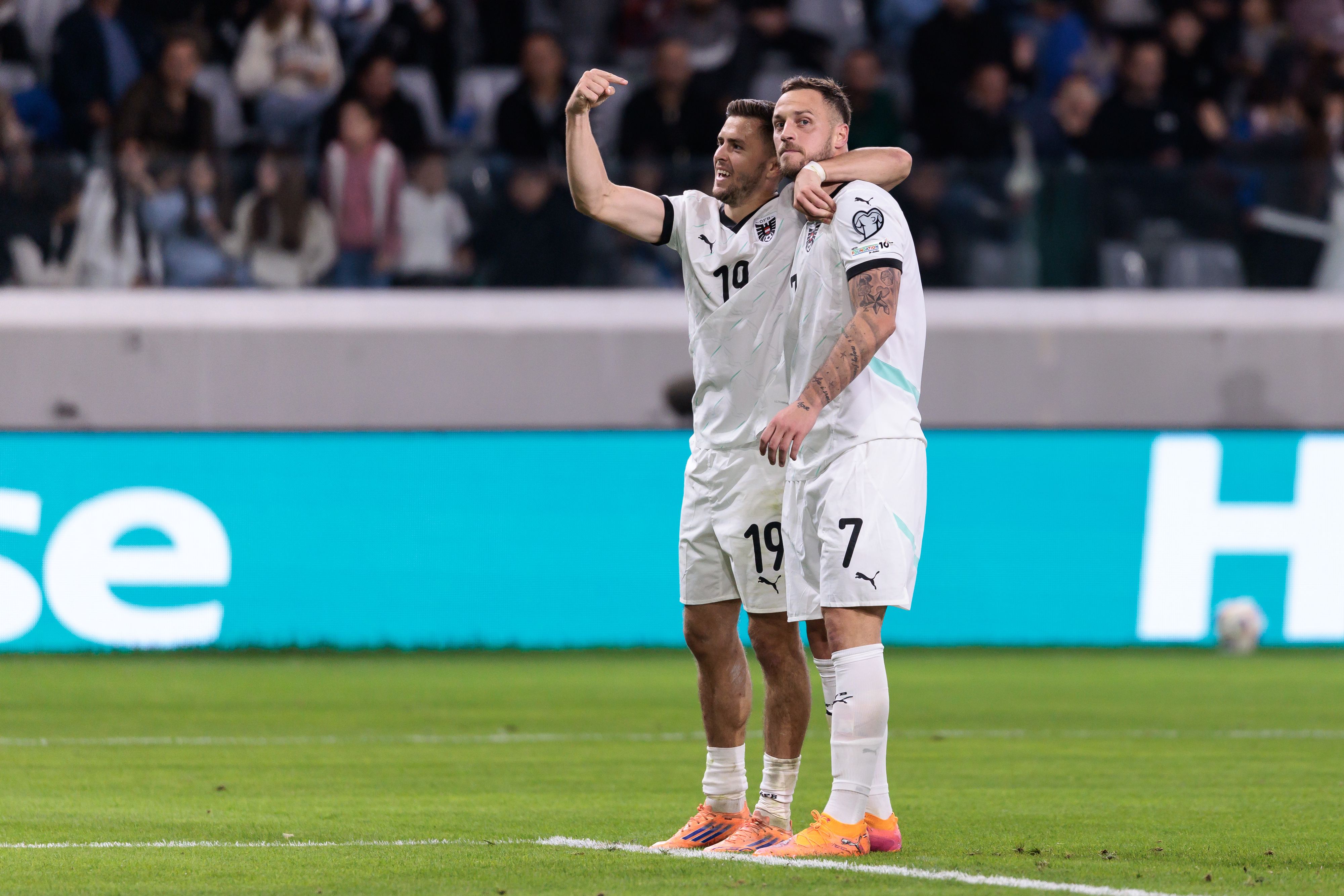 Heute.at - Angeheiterter Arnautovic knöpfte sich ÖFB-Star vor