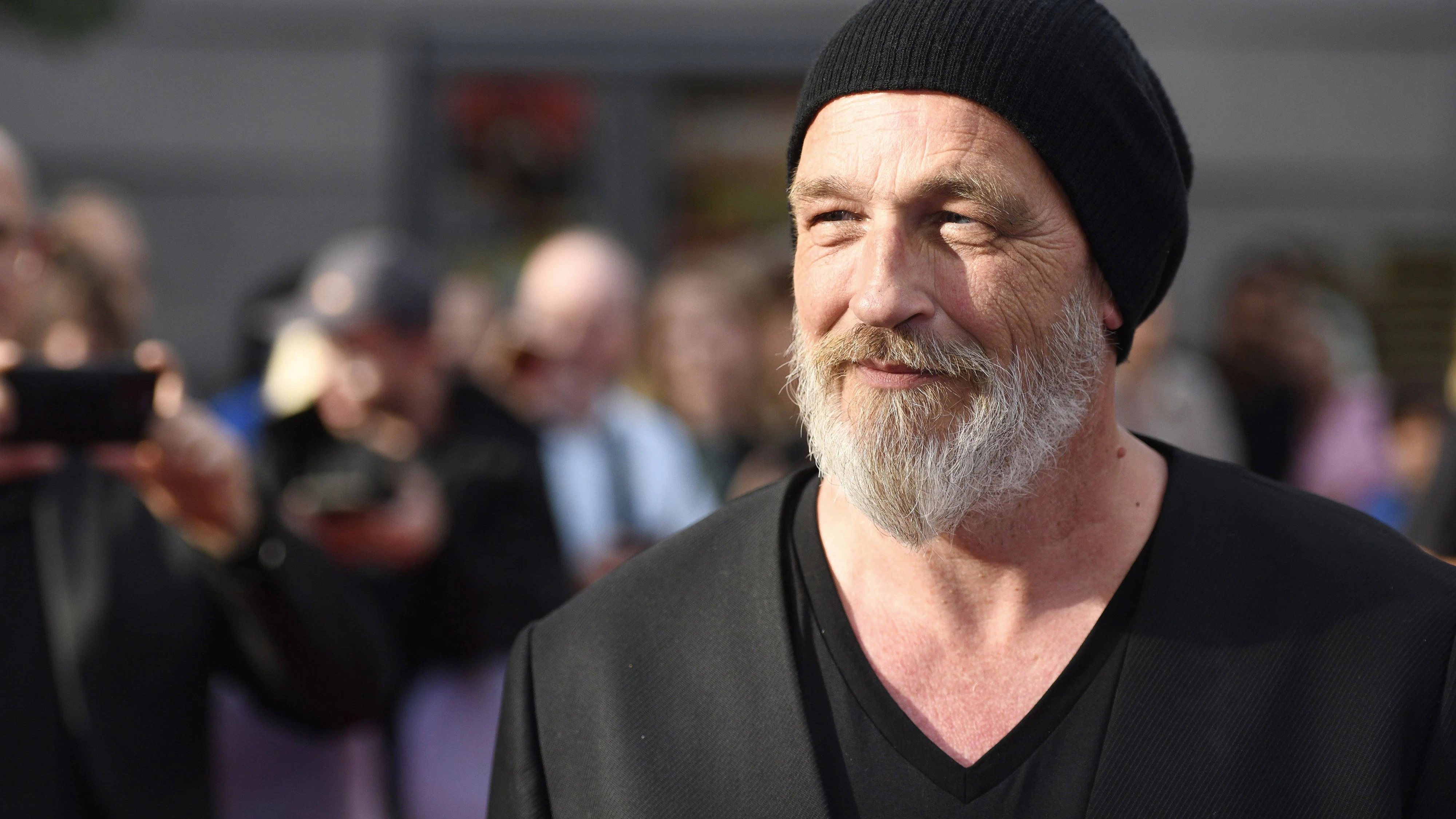 Entertainment Bilder des Tages Torsten Sträter bei der Premiere des Kinofilms Horizon: An American Saga - Chapter 1 im Zoo Palast. Berlin, 04.08.2024 *** Torsten Sträter at the premiere of the movie Horizon An American Saga Chapter 1 at Zoo Palast Berlin, 04 08 2024 Foto:xC.xNiehausx/xFuturexImagex horizon_4803