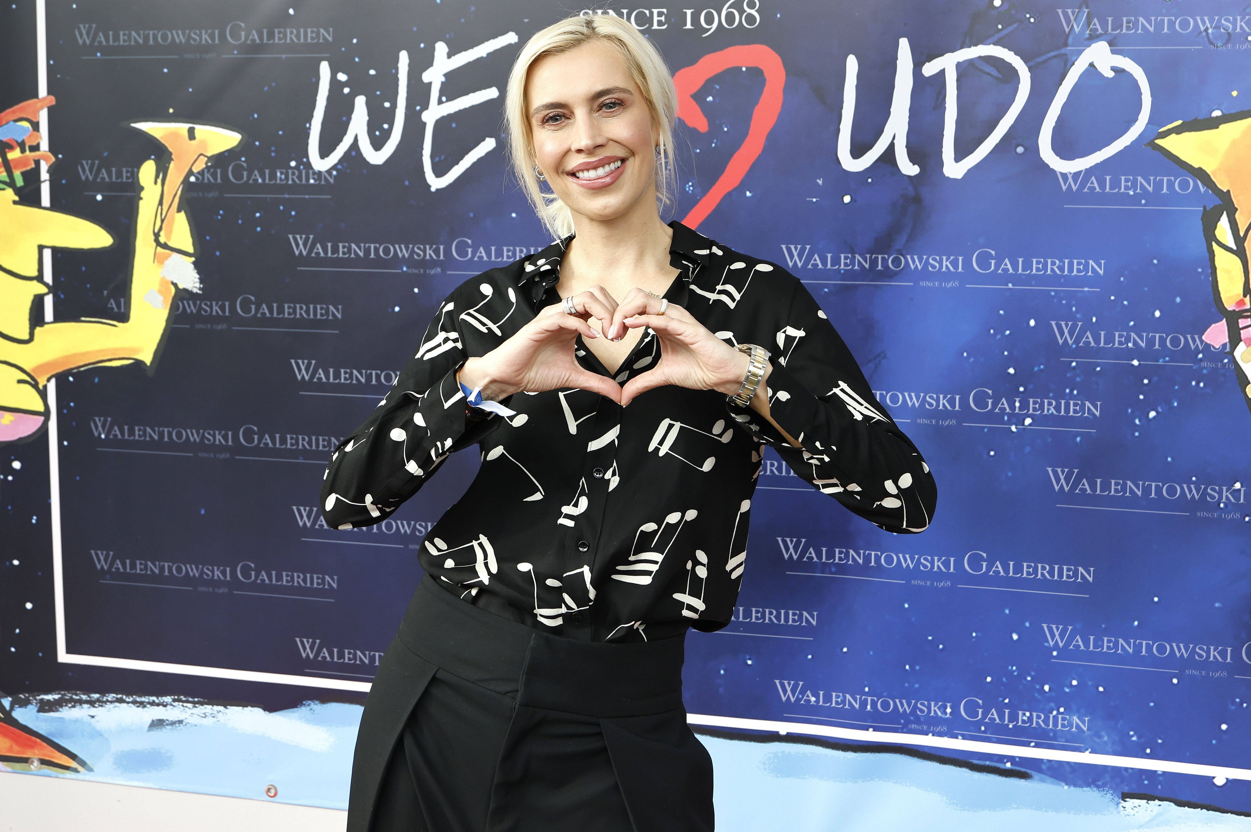 Verena Kerth bei der Eröffnung der Ausstellung 