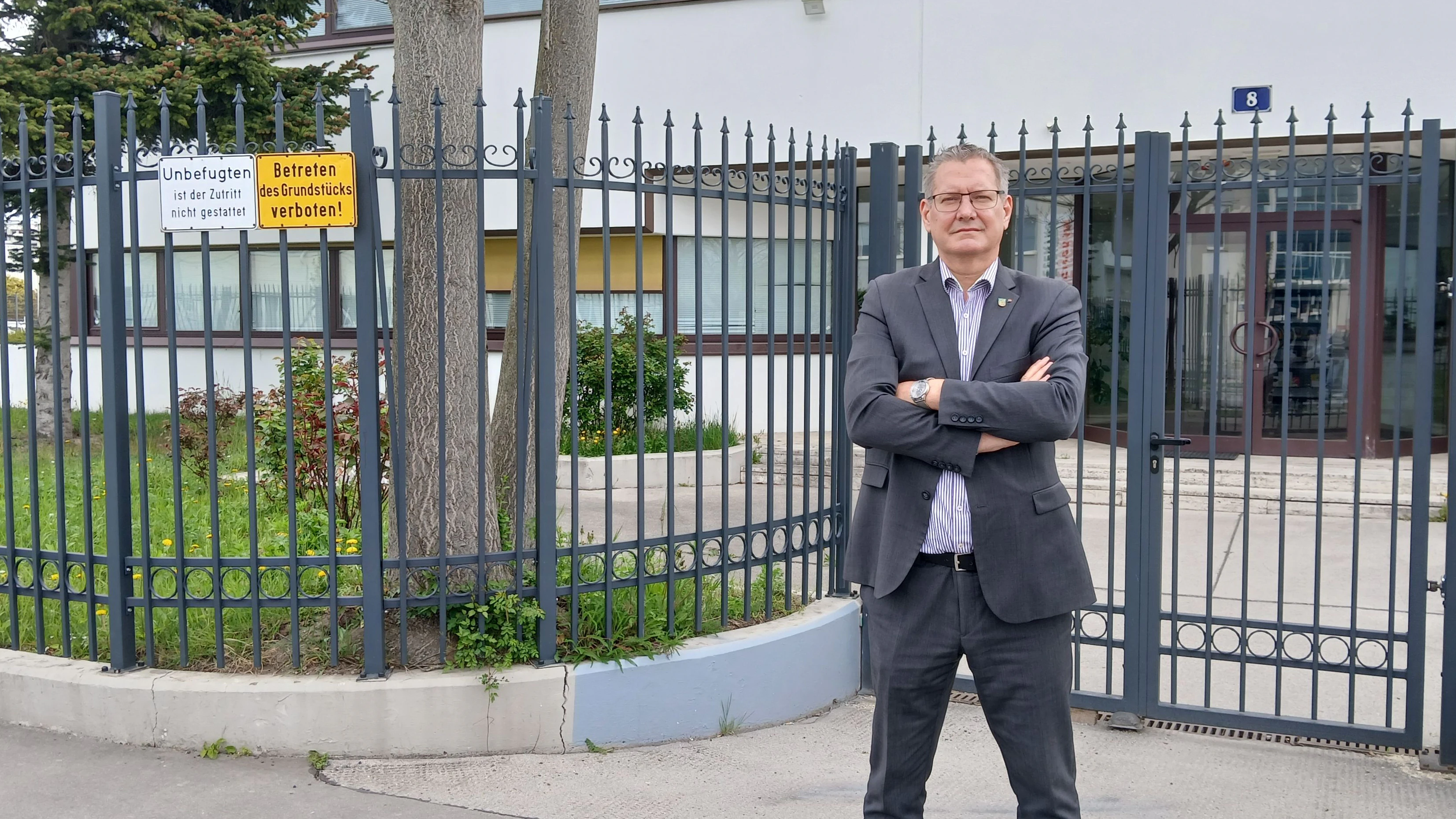 Der Floridsdorfer Bezirksvorsteher Georg Papai äußert Kritik am Islamischen Zentrum.