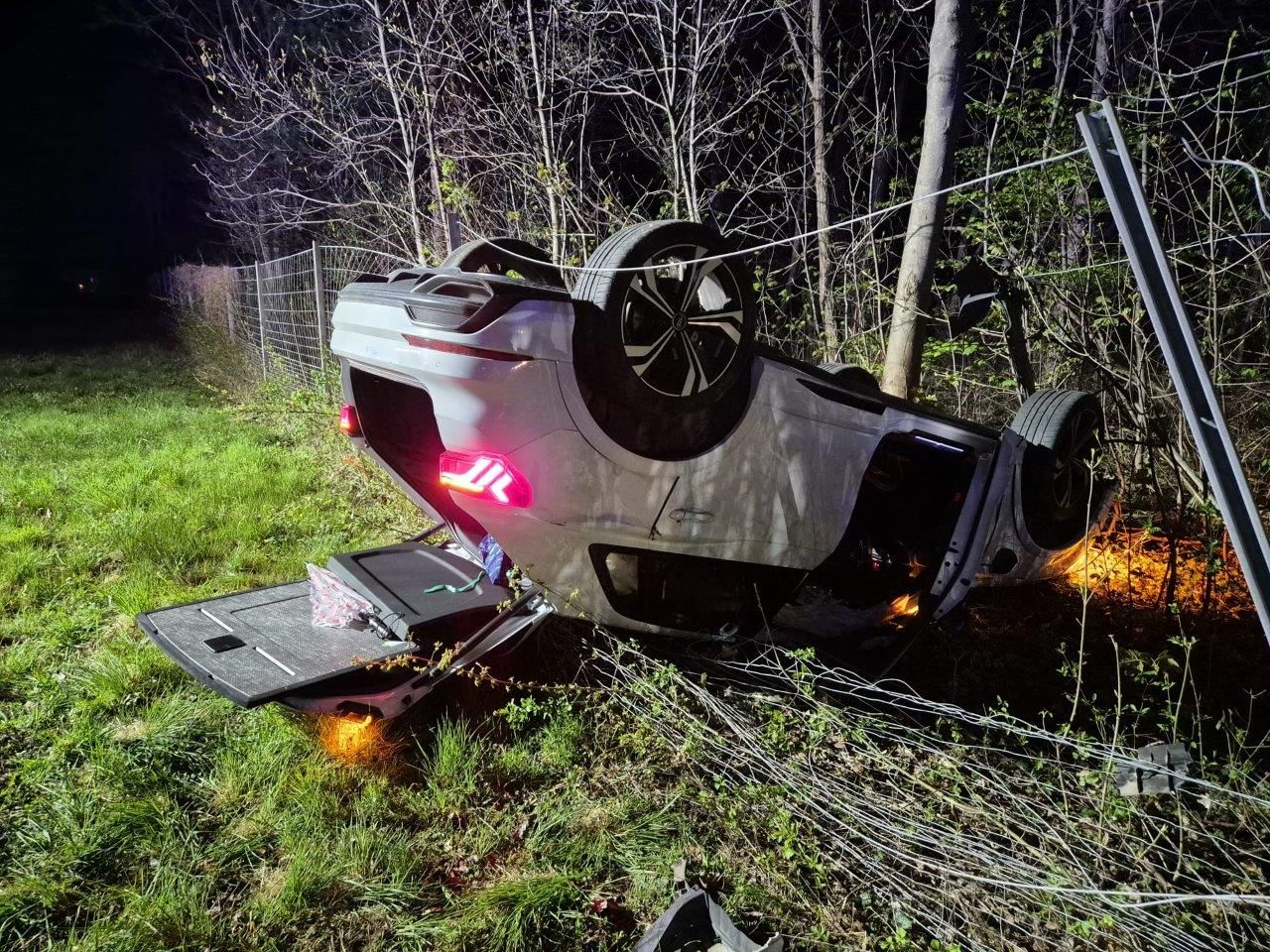 Am Montagabend verunfallte eine Lenkerin bei Breitenau.