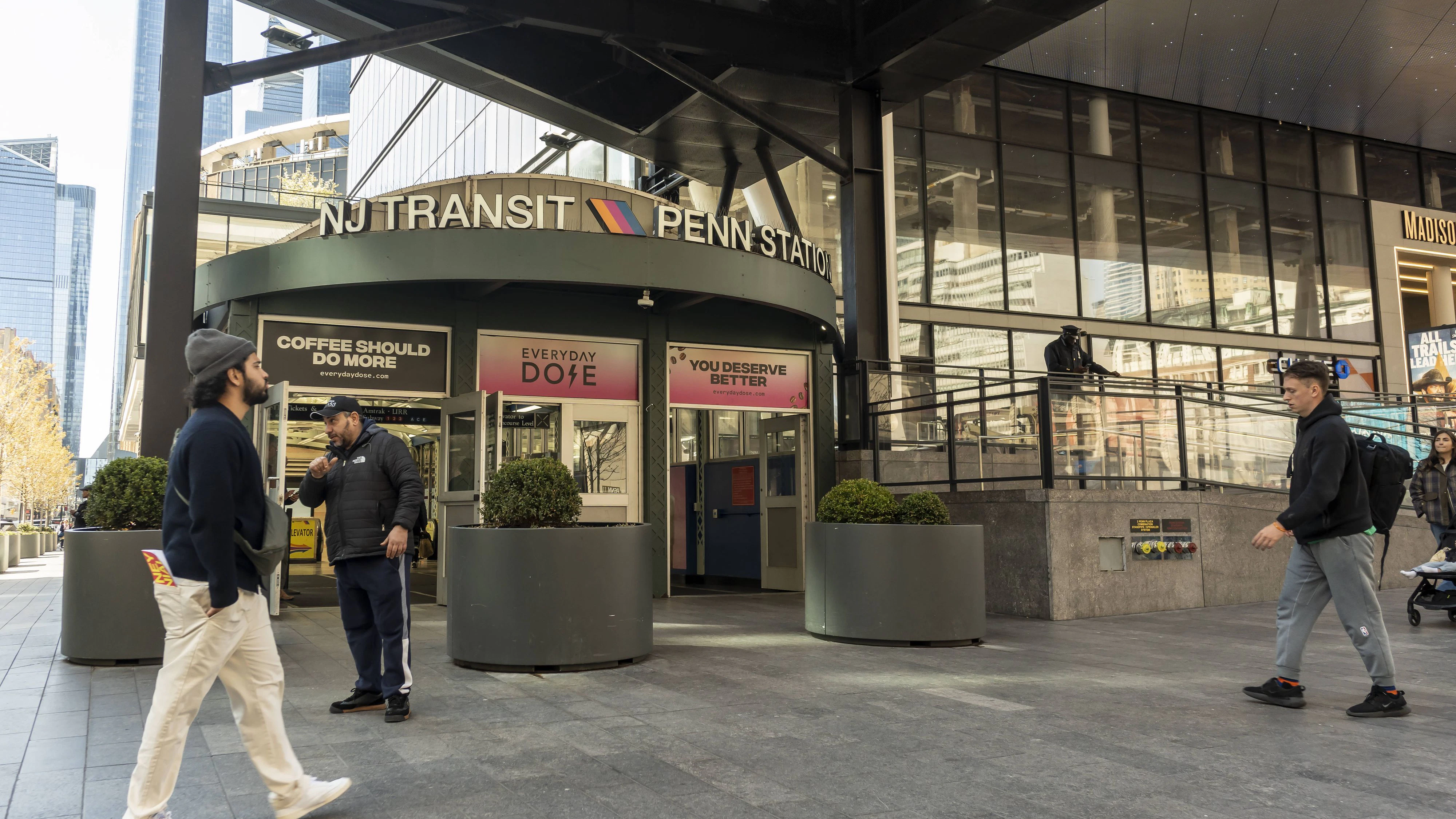 Heute.at - WM-Abzocke! Sogar 30 km Zug kosten über 100 Dollar