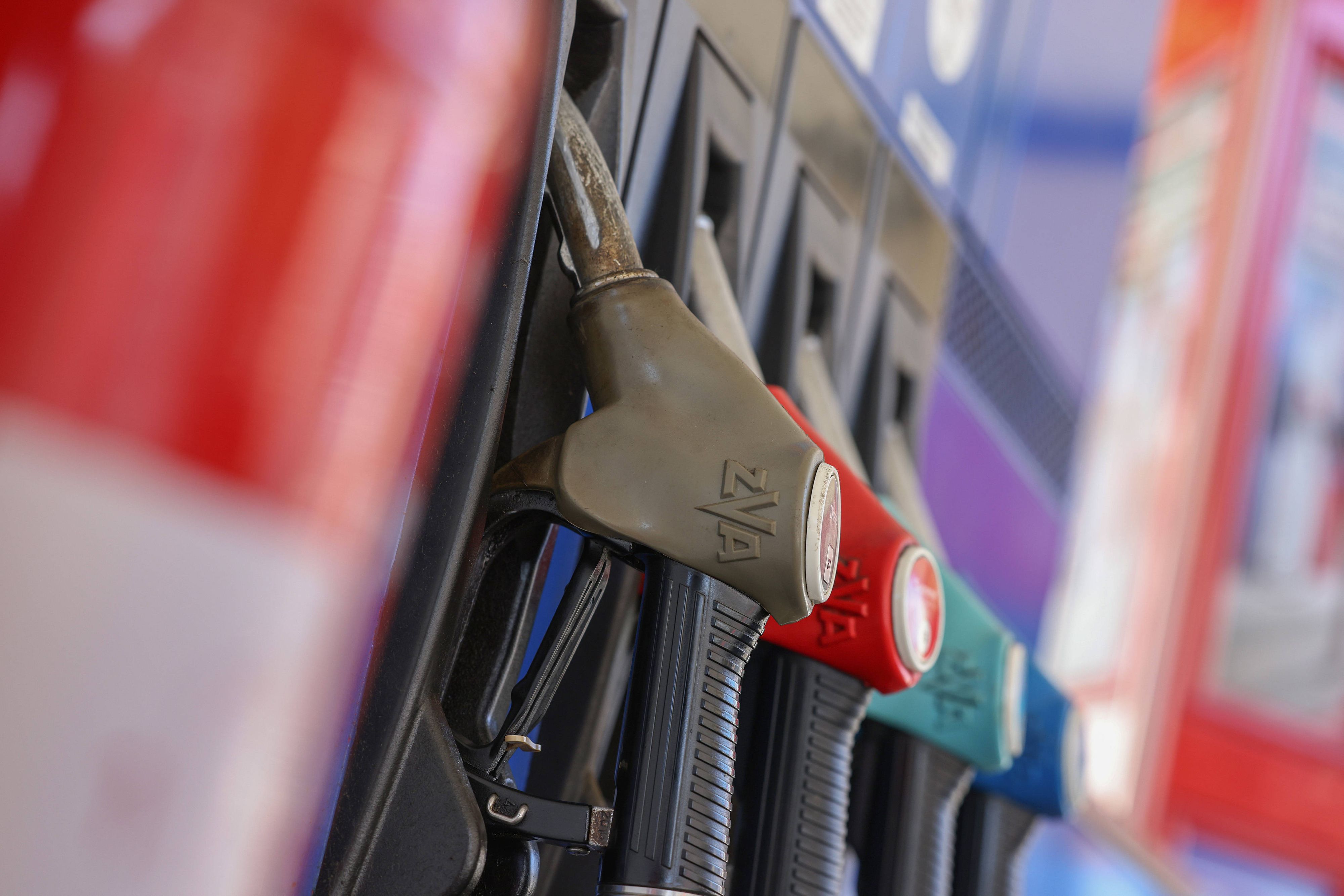 Gleich mehrere Unternehmen in Österreich verweigern die Spritpreisbremse. (Symbolbild)