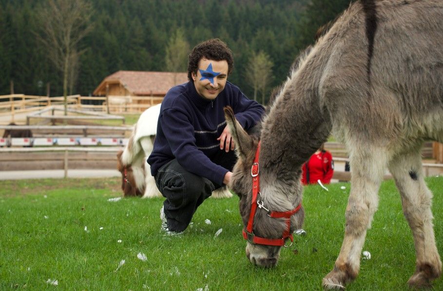 Cosmó stattete Gut Aiderbichl einen Besuch ab 