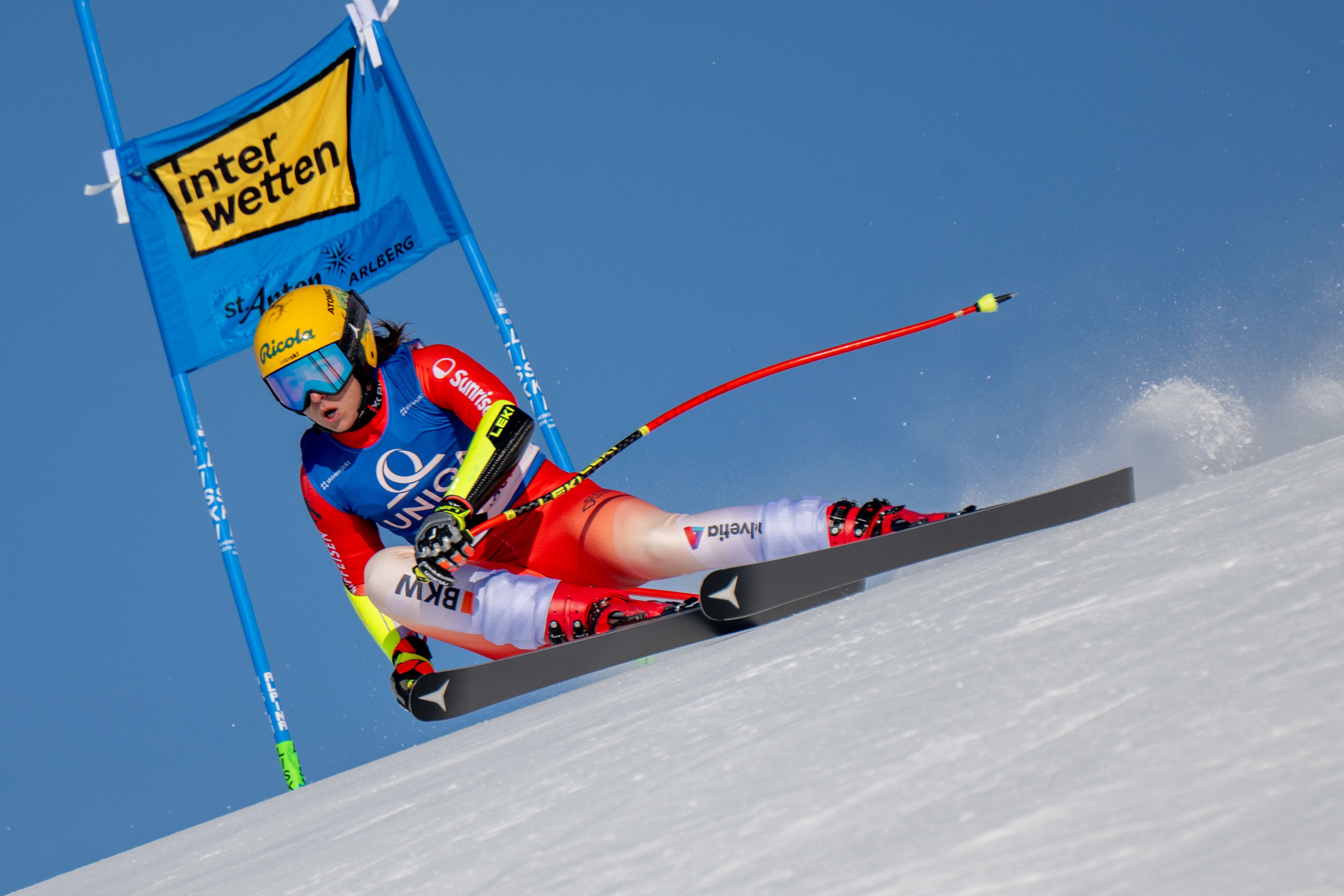 Die Schweizerin Laura Huber ist mit einem gebrochenen Bein die Weltcupsaison gefahren. 