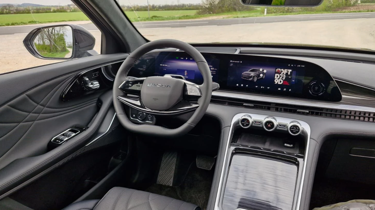 Der neue OMODA 9 will ganz nach oben. 