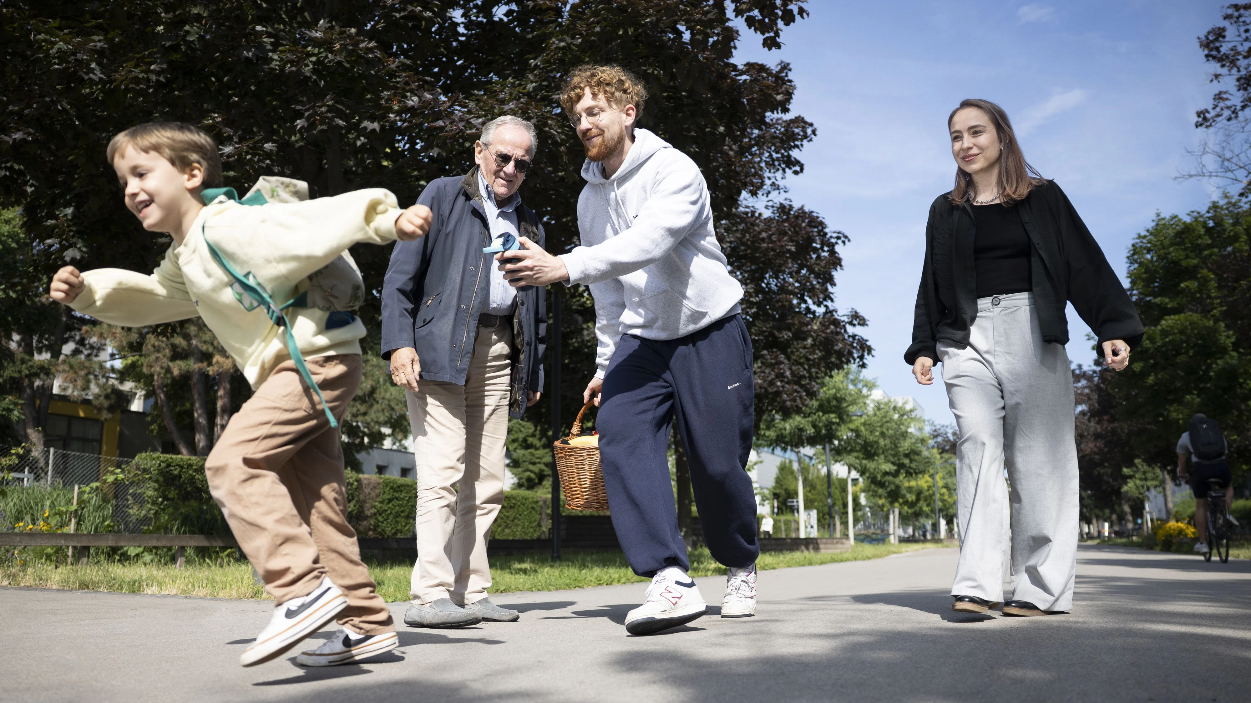 Heute.at - Wien feiert Tag des Zu-Fuß-Gehens am Wiener Ring