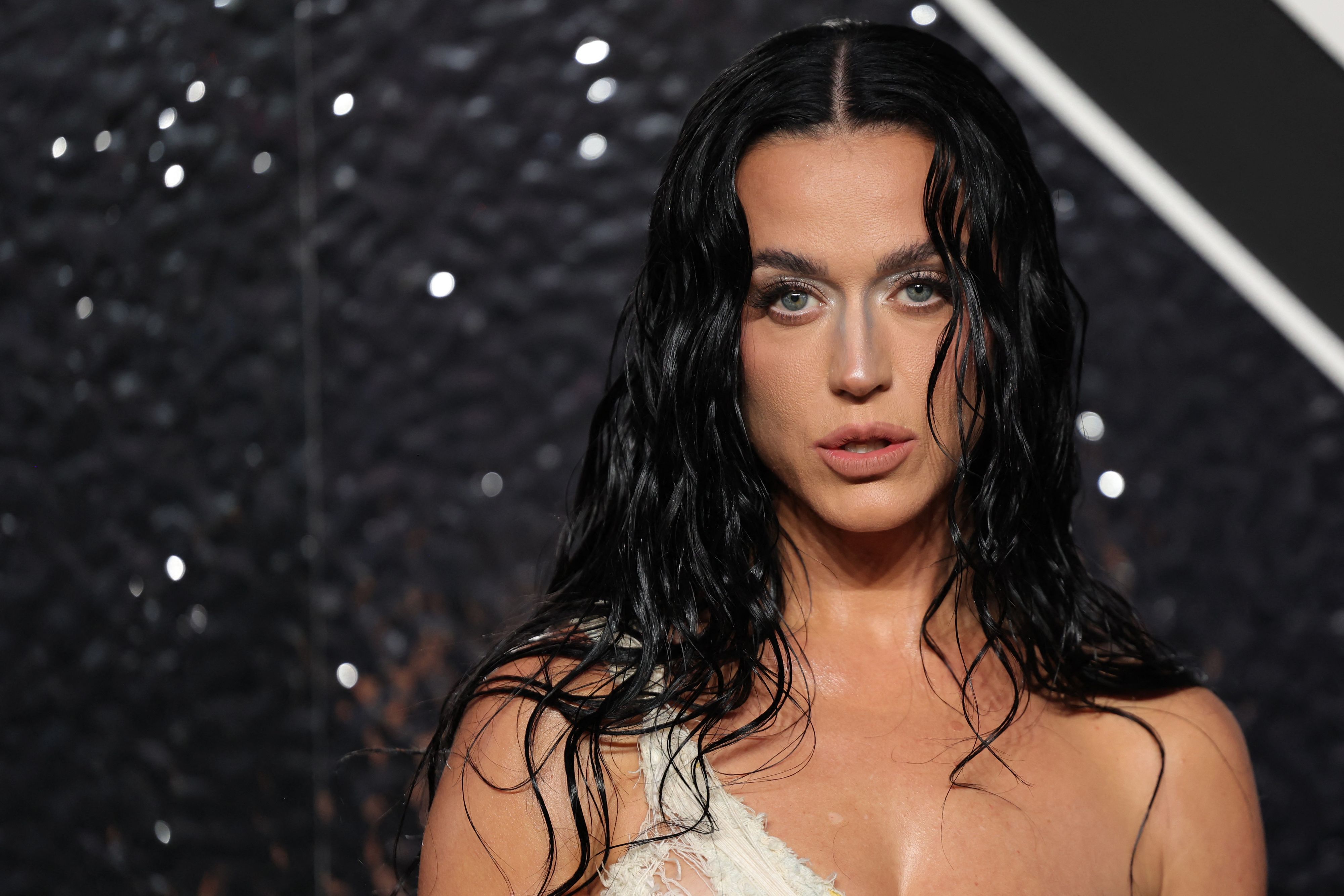 Die australische Polizei hat jetzt Ermittlungen gegen Sängerin Katy Perry aufgenommen.