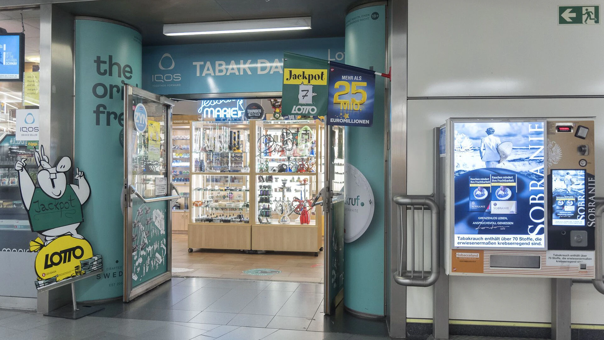 Die mutmaßlichen Trafikräuber konnten fliehen. Symbolbild.