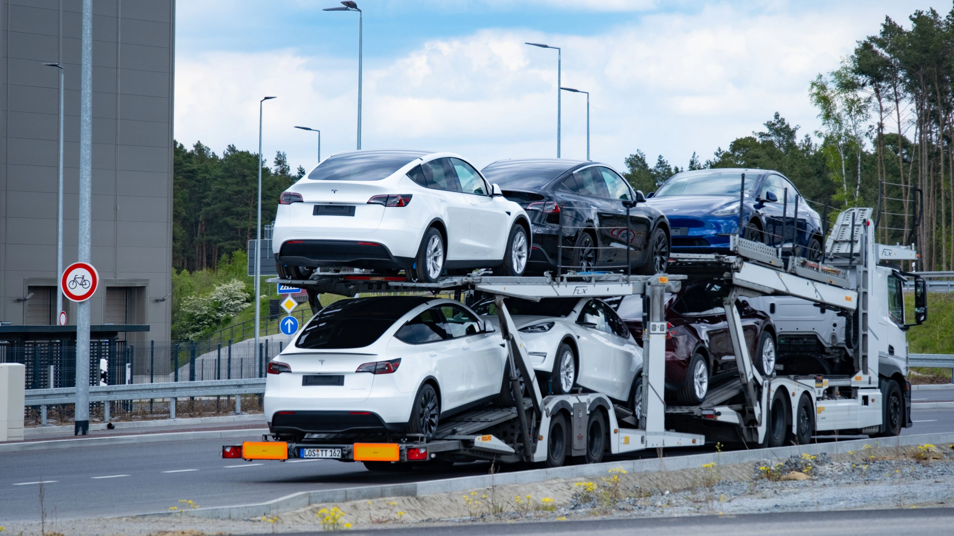 Symbolbild eines Autotransports