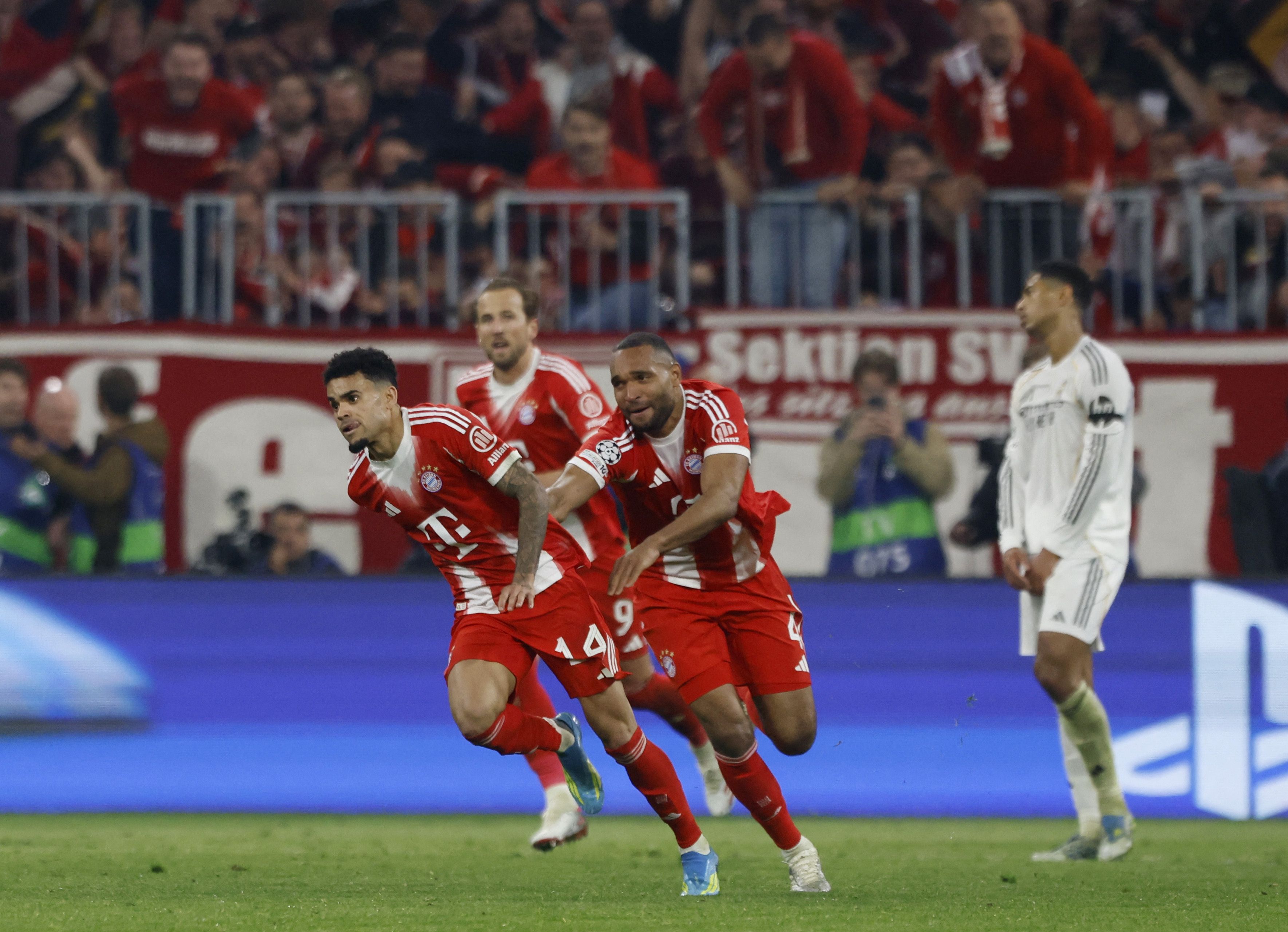 Die Bayern bejubeln den Halbfinal-Einzug in der Champions League. 