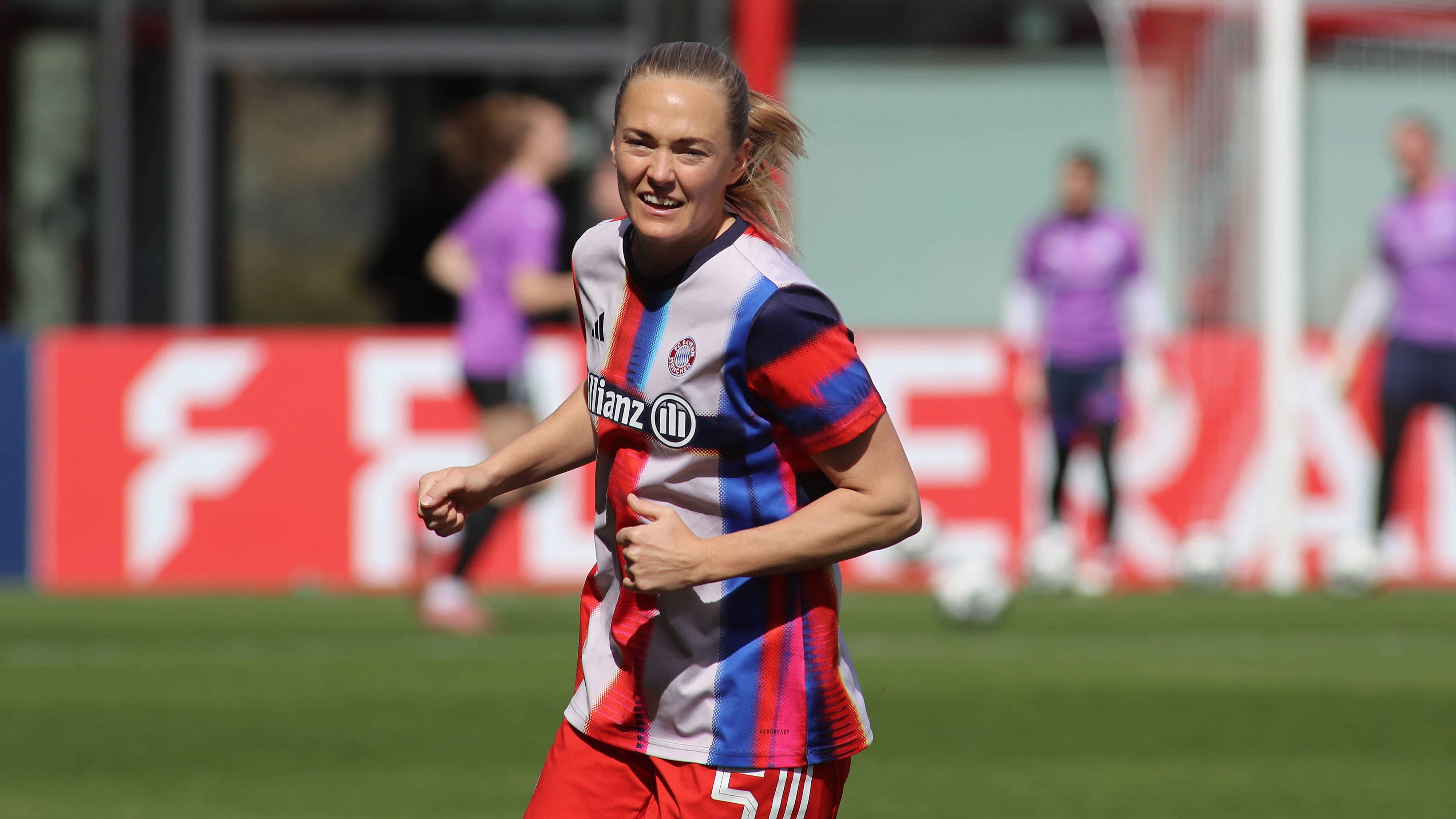 Magdalena Eriksson spielt für das Frauen-Team der Bayern und scoutet die Männer. 